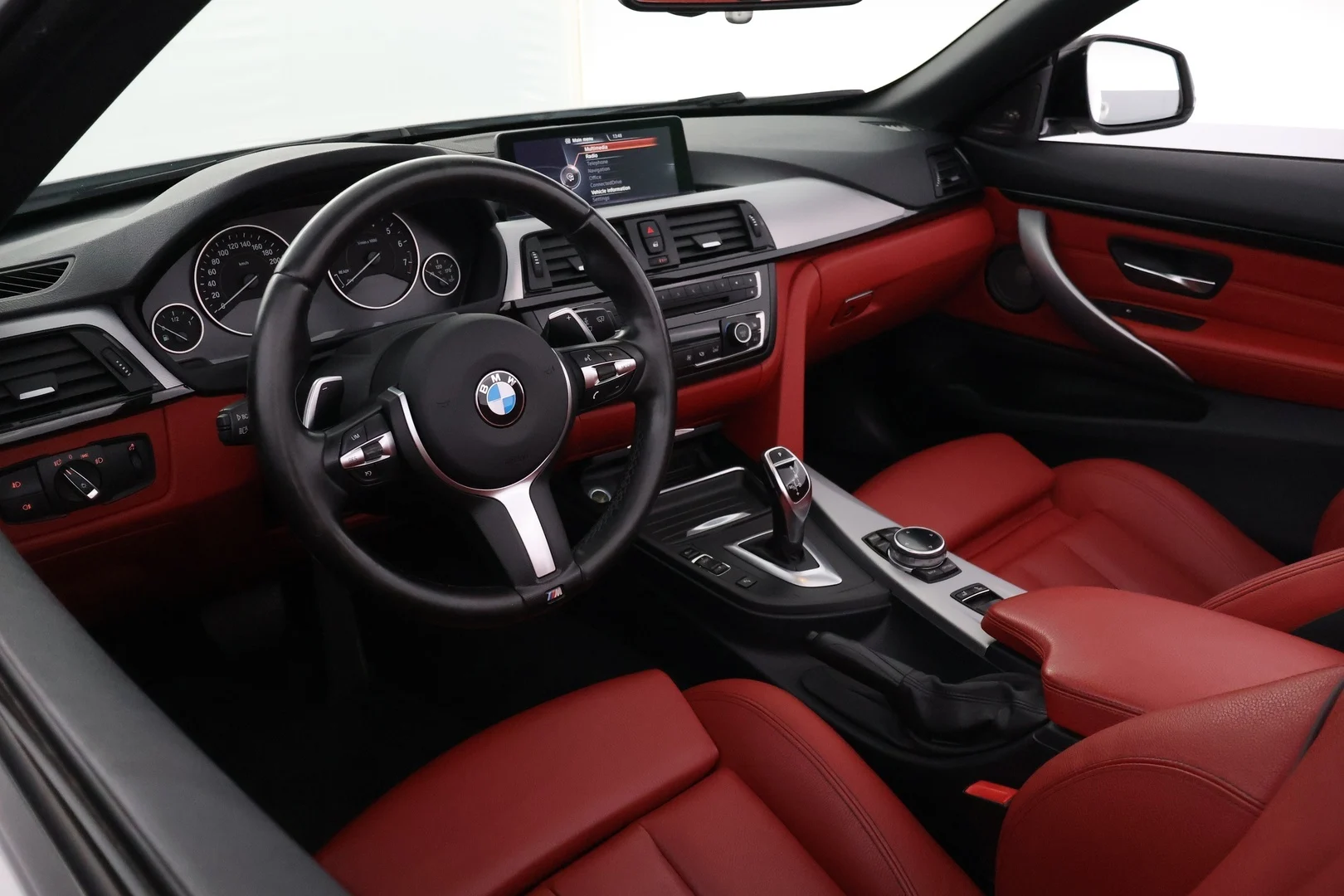 Car Image - 2OQceXd6TghF28lXKDFIP8