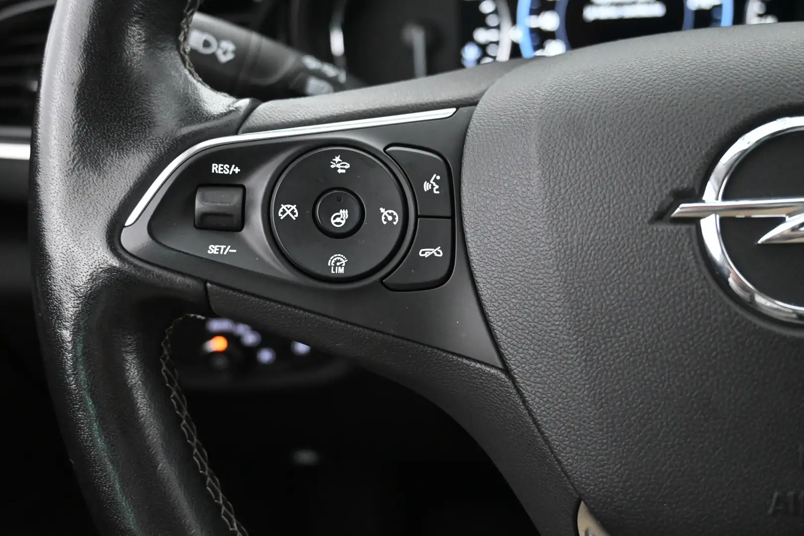 Car Image - XpRHYkZwL64DkTZc1rHvn
