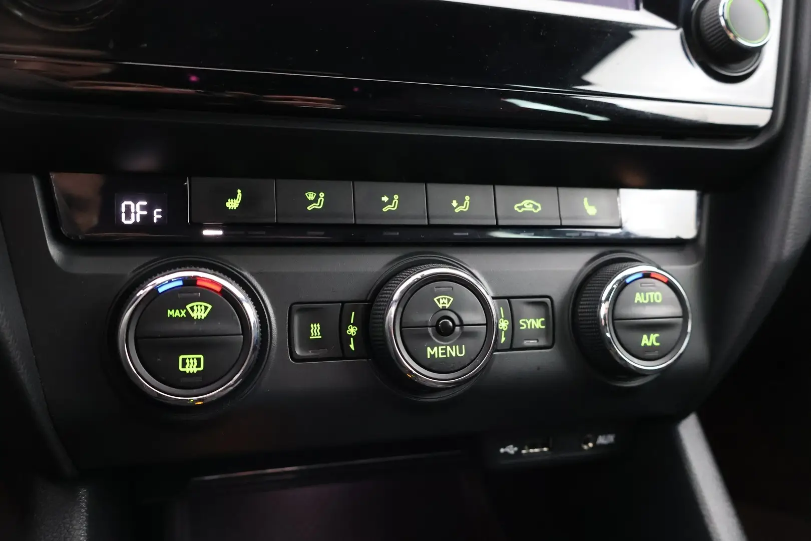 Car Image - 1jdSEFGFNhj0AUrSmadBki
