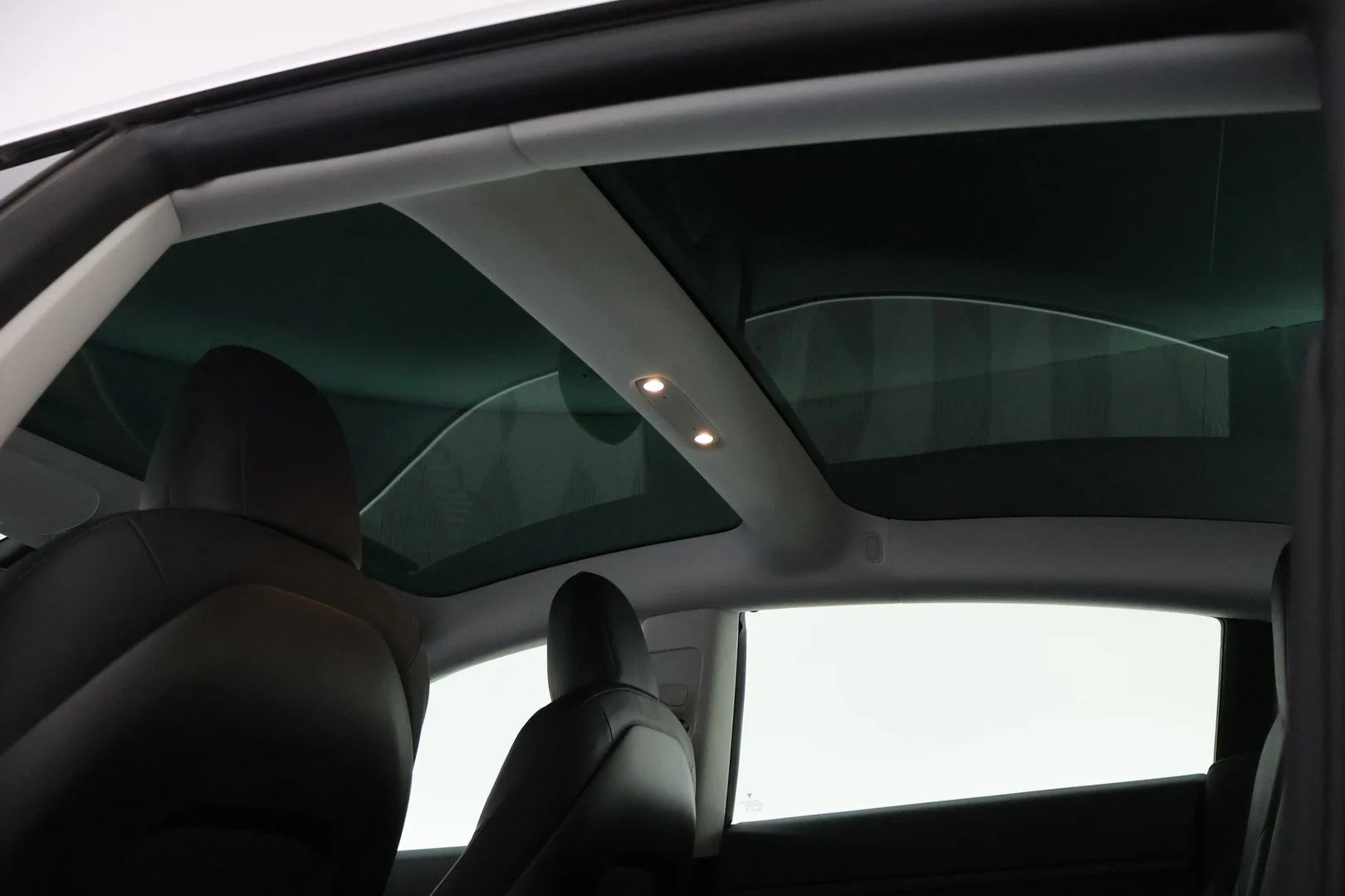 Car Image - 4X7ICr9ZoClmNLr22BkQMS