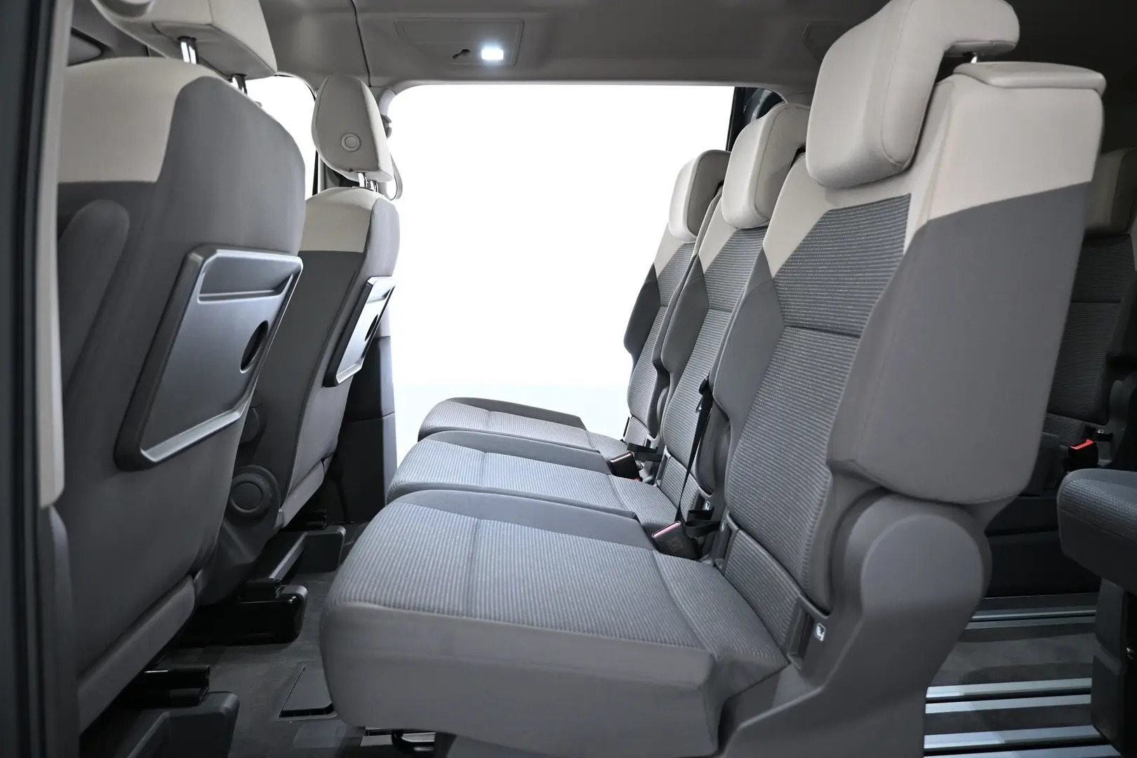 Car Image - 6XWdgjwsJCiUn8DkzhpUsU
