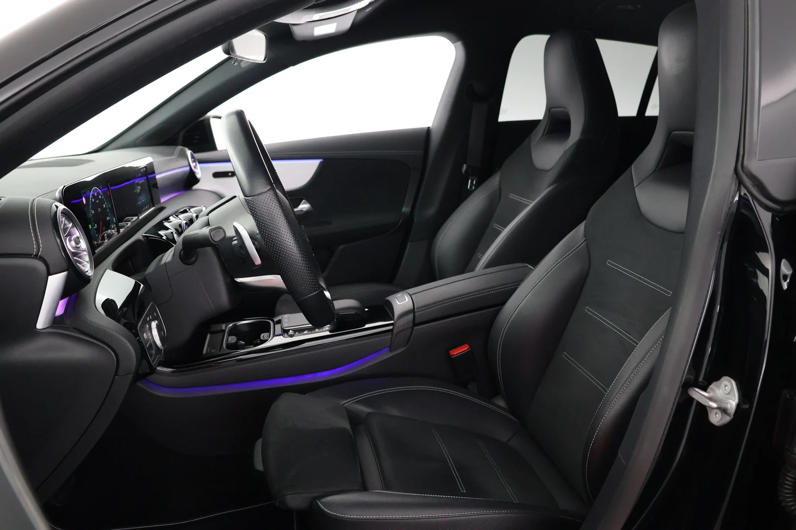 Car Image - 7vDdaeBgGQNoU0sIeI7sam