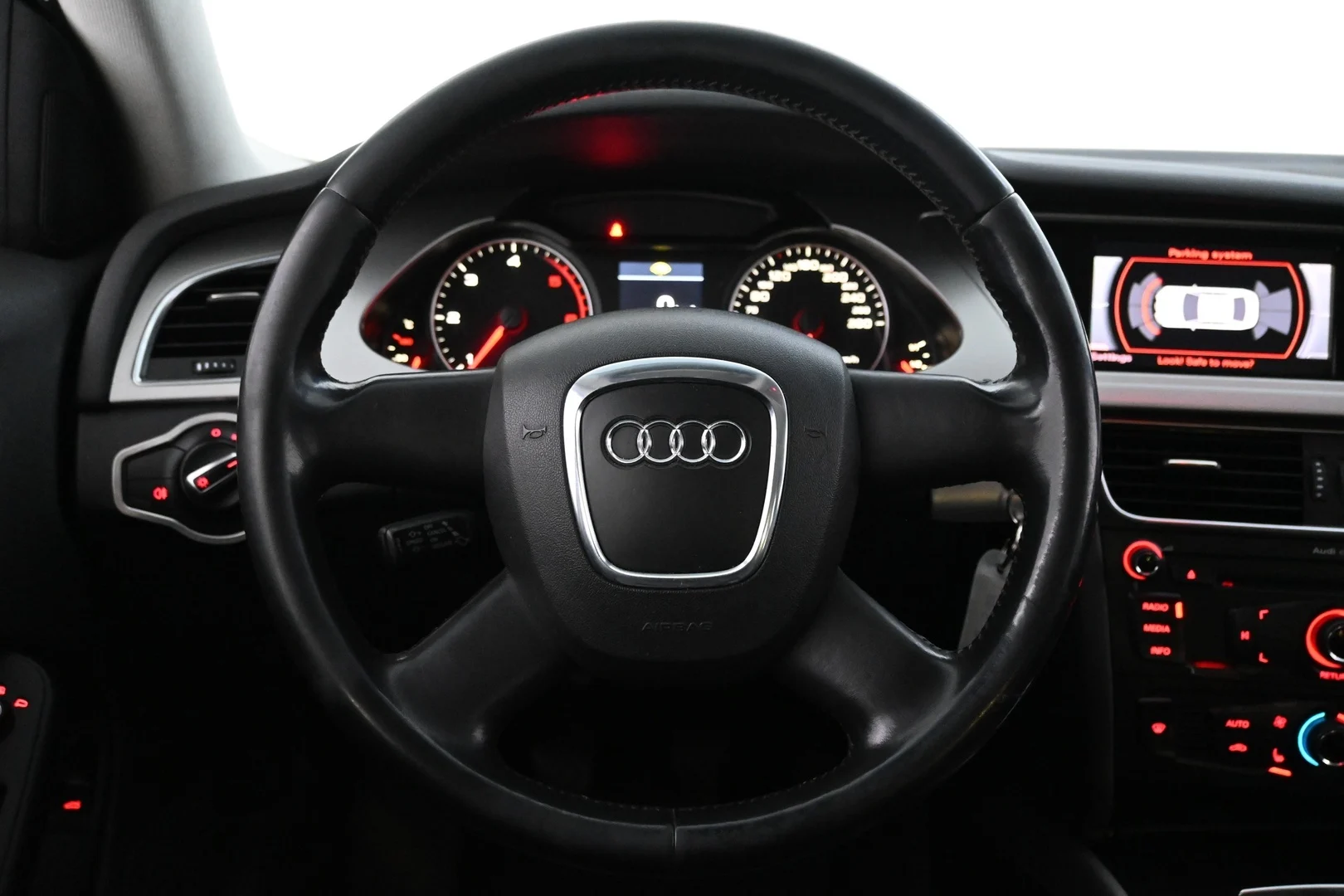 Car Image - 4pQicTjzYQ6qM6nzrv2pdI