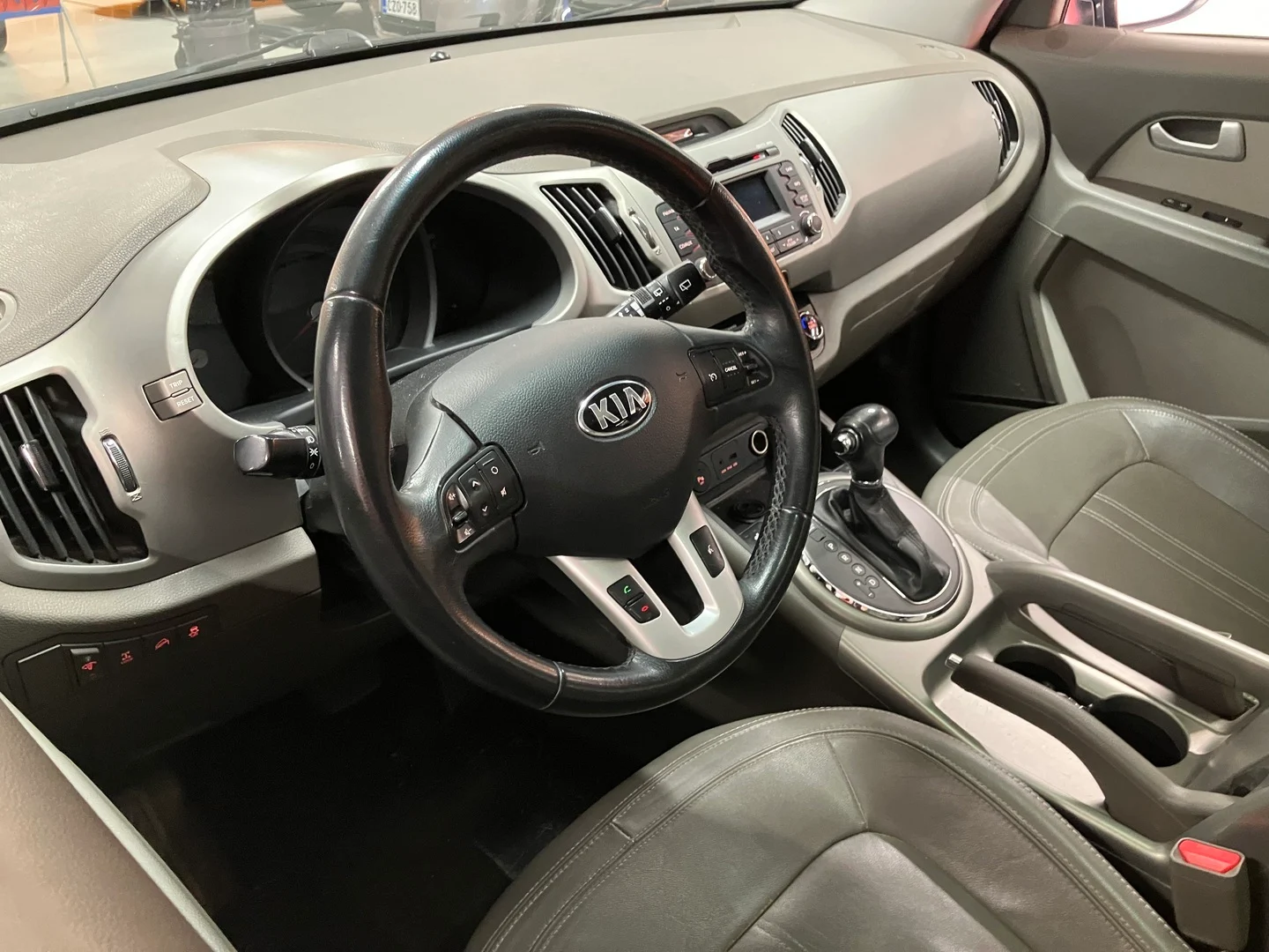 Car Image - 3BGrgTHva7W7Ofi3wbLZDO