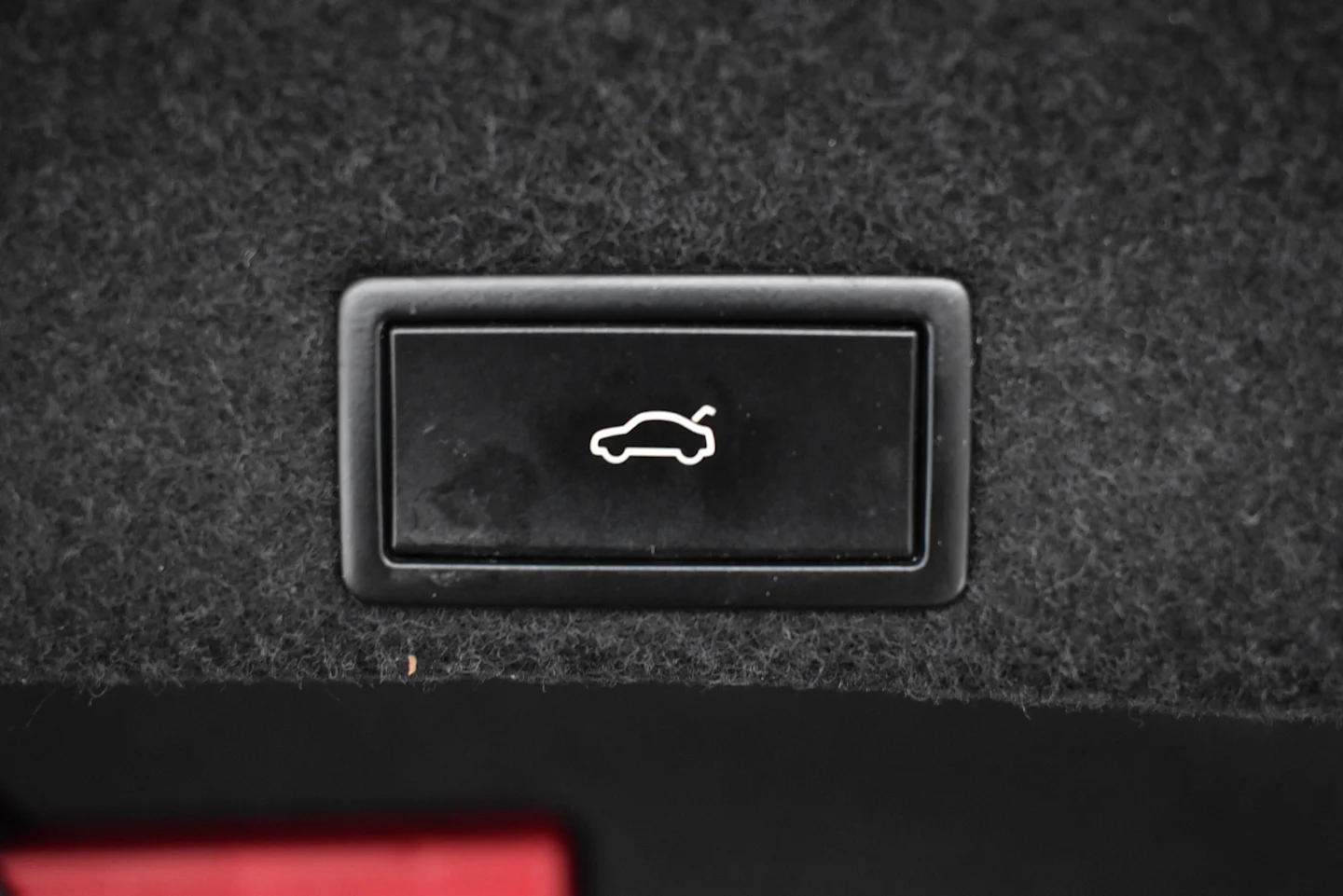 Car Image - 2WUqjJxNvNTb2IpkZjJCW4