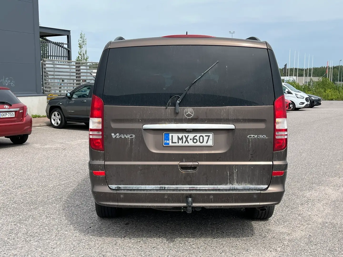 Car Image - 7m9s5elJ8URKQCqWR7WkMu