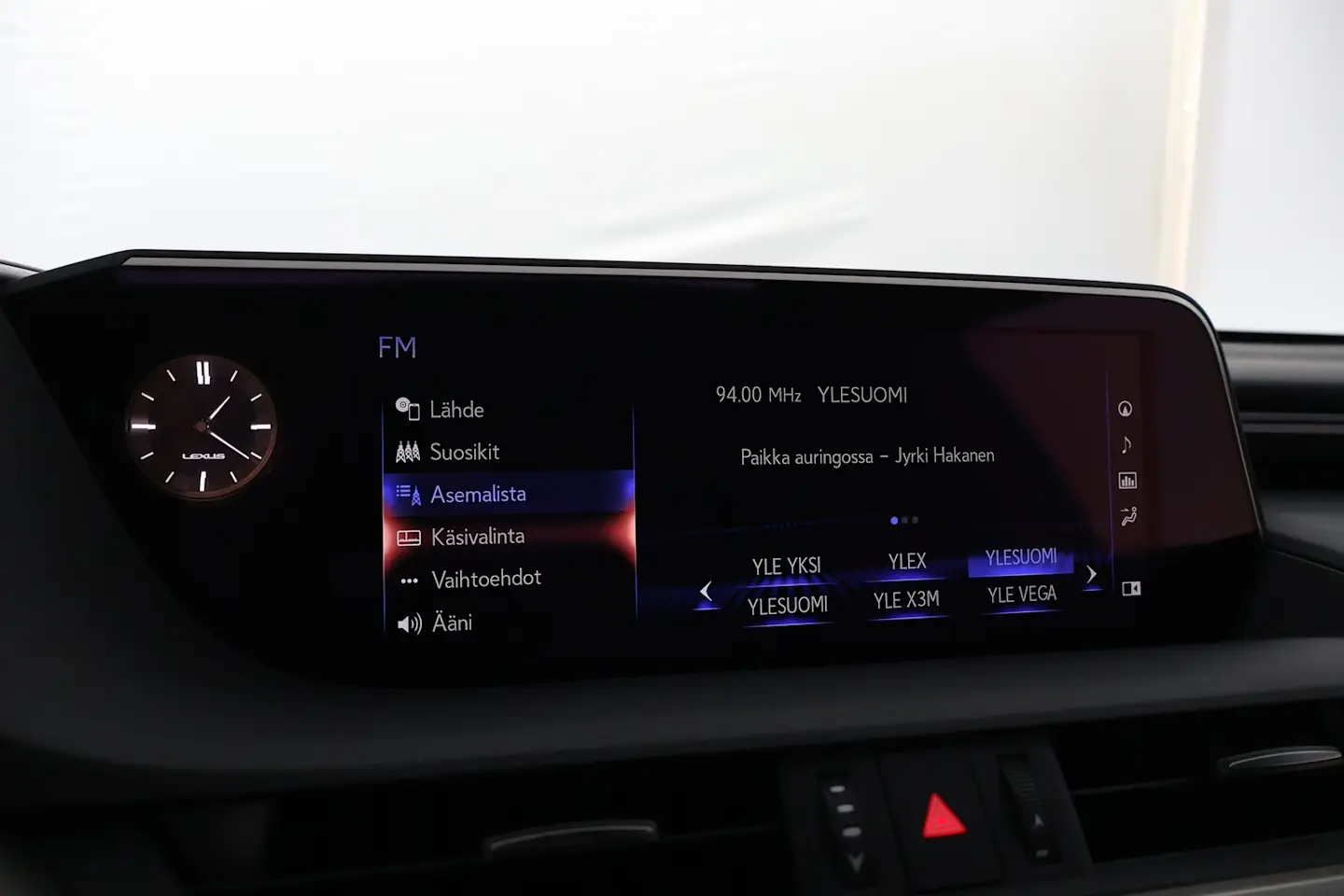 Car Image - 2sTLXuIUQt5Rx2GIwdN48F