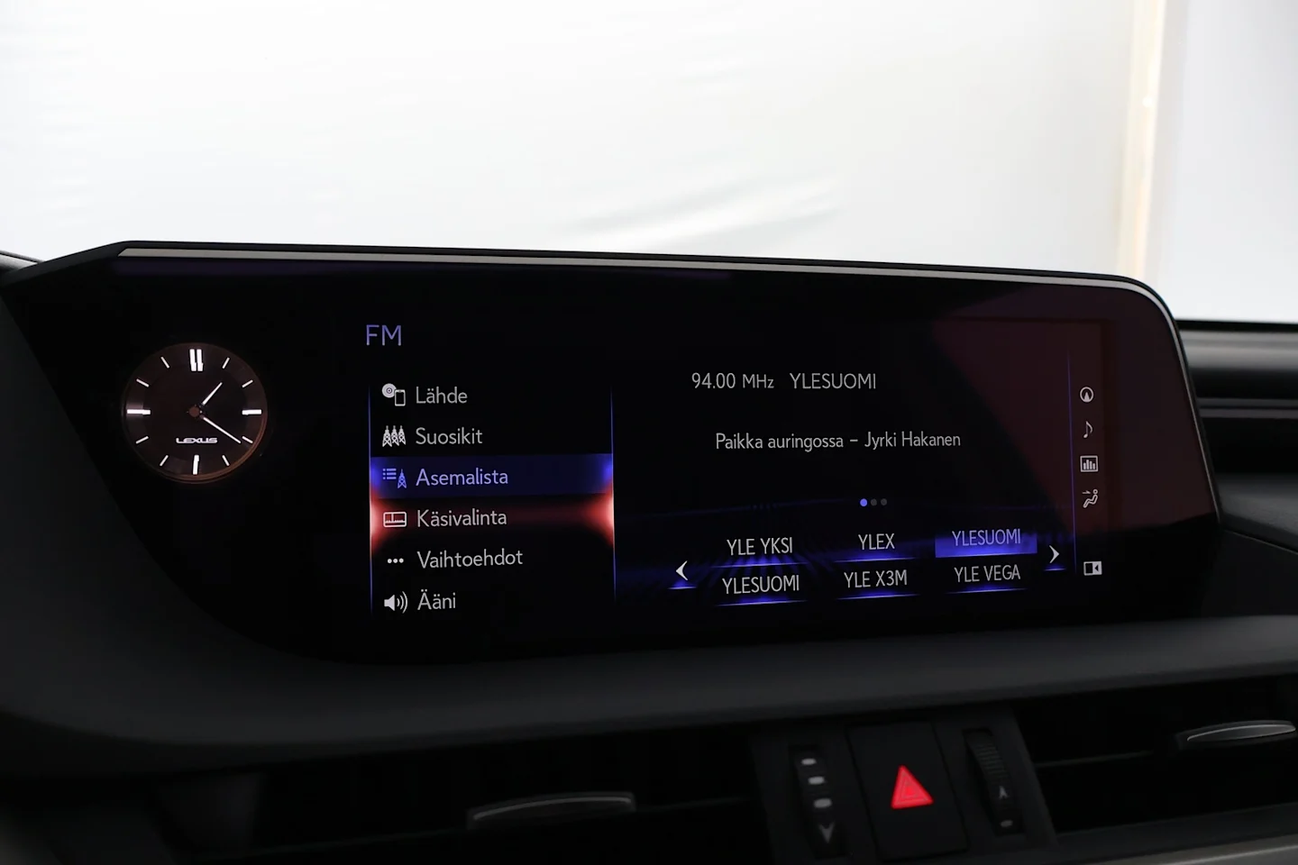 Car Image - 2sTLXuIUQt5Rx2GIwdN48F