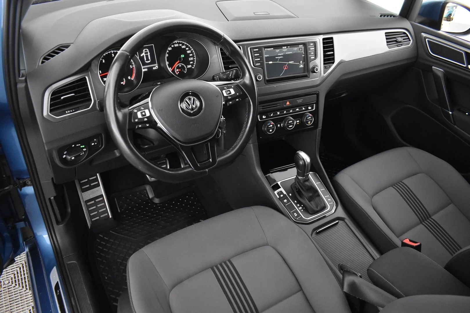 Car Image - 5g9uiF9lJPFqLoWO1YFrBs