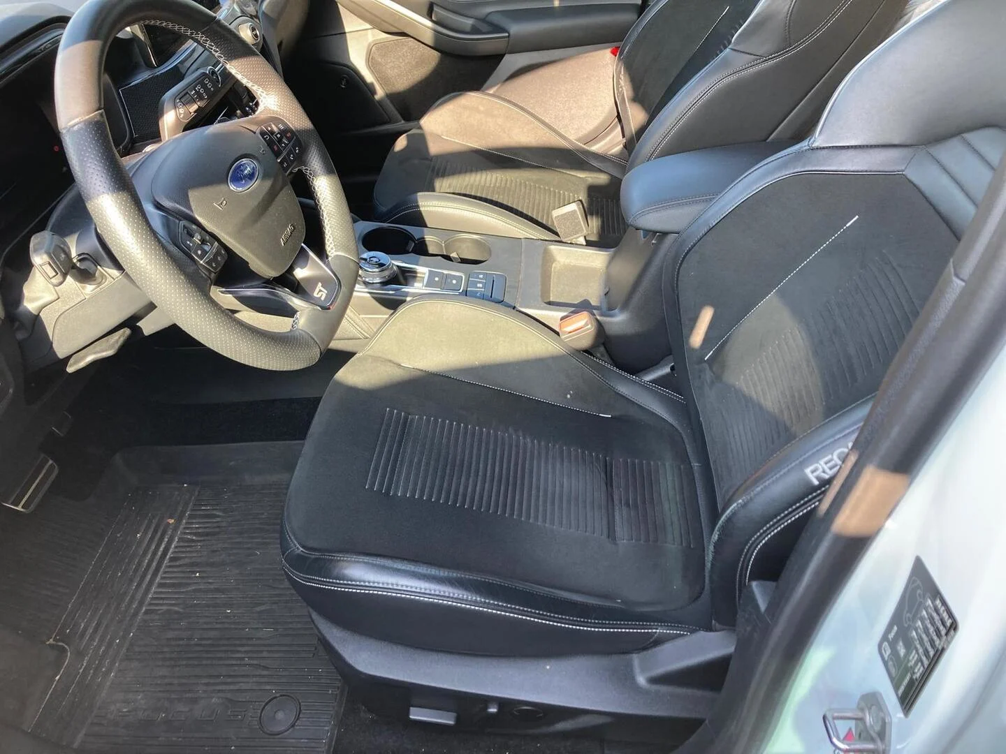 Car Image - 34rkEEcLQULXFkyrKJE3Gm