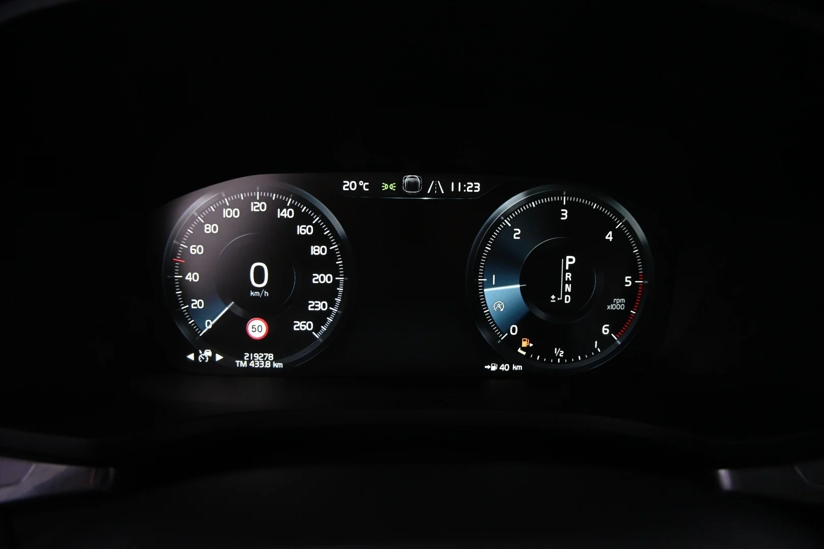 Car Image - 3yXJR8EDadPBEqongNHlpz