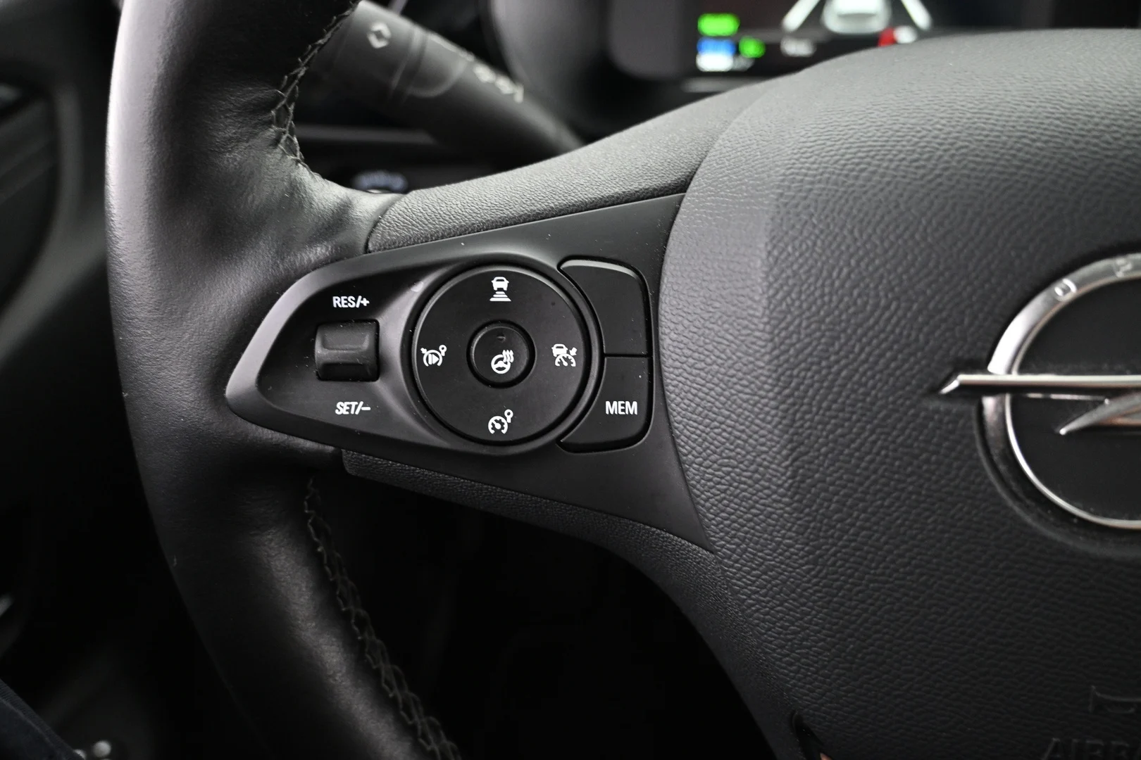 Car Image - 1B50BMf2wHnJpm1XHbnjKv