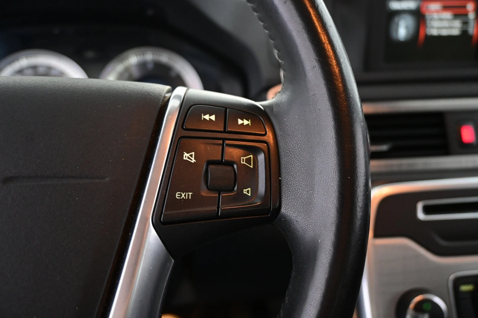 Car Image - 4SHa4xUQDN6isTwJB6rcQg