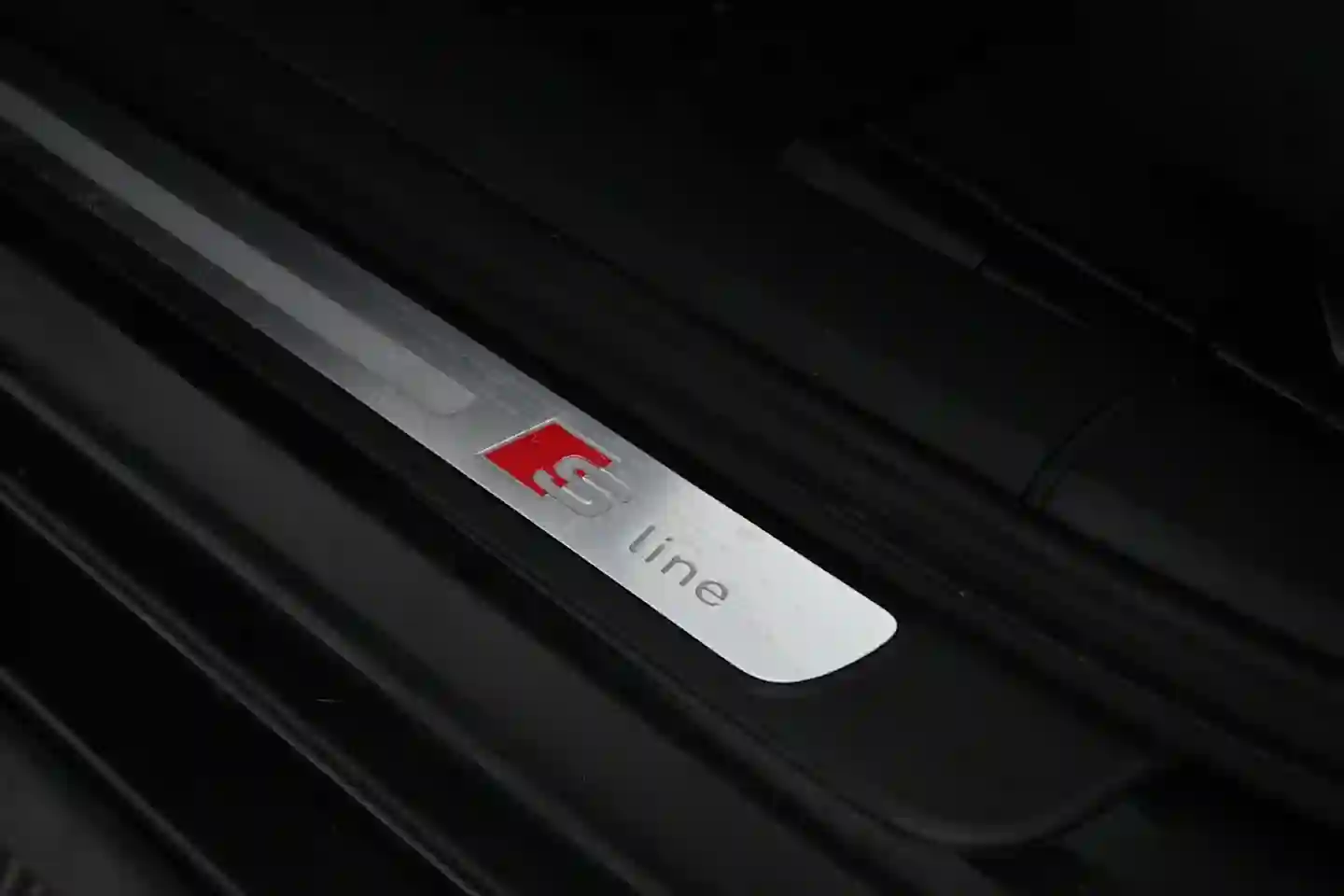 Car Image - 6kpfvQDEKedfsMrn5d0Ei0