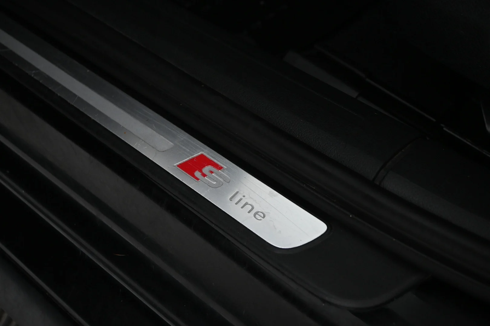 Car Image - 6kpfvQDEKedfsMrn5d0Ei0