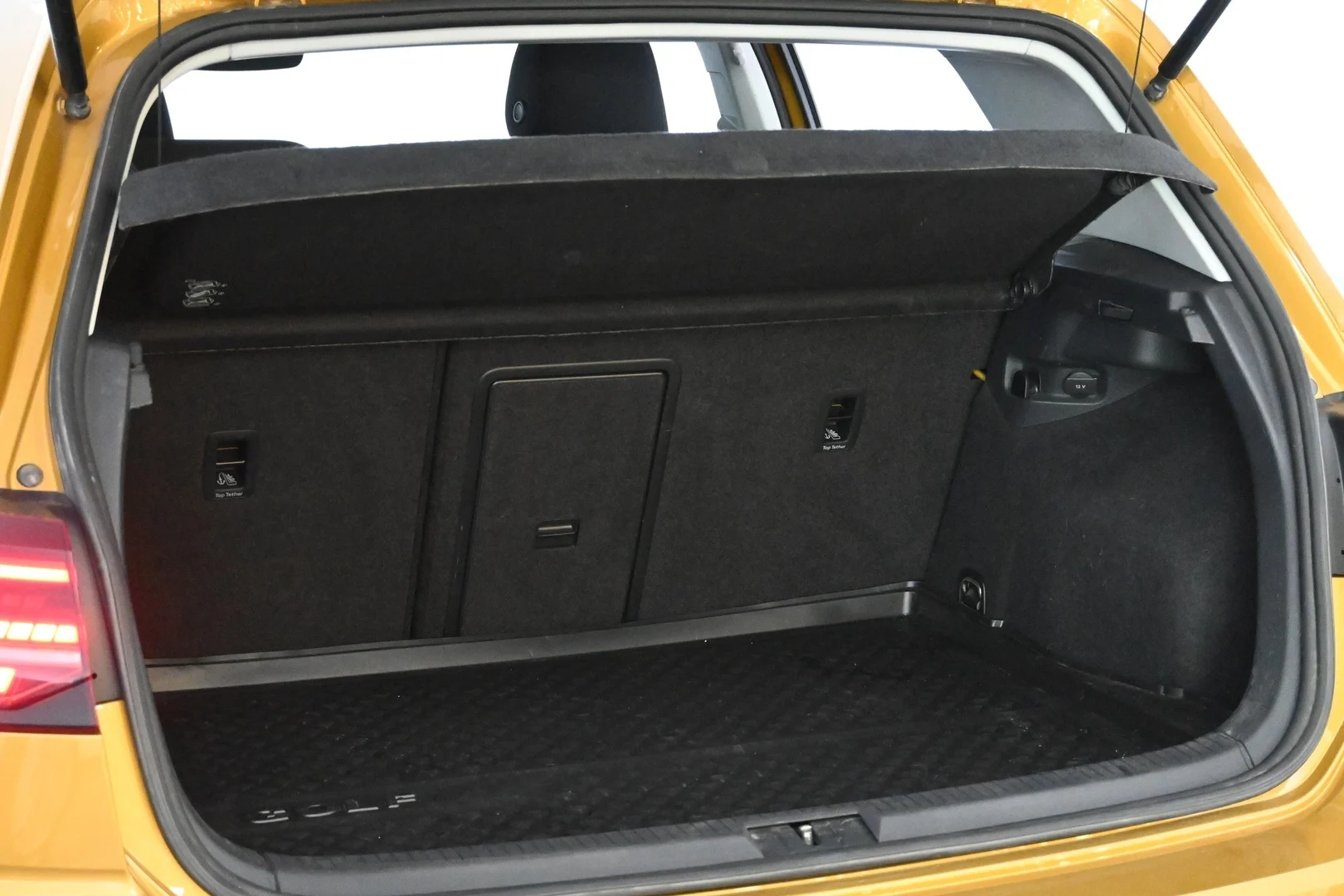 Car Image - 557P49LeIhLumif45Twjpz