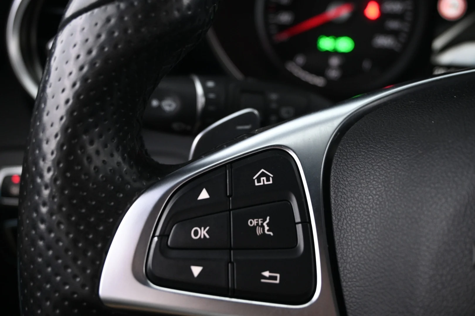 Car Image - 4RHvGbQbv1eImPt51pWnVU