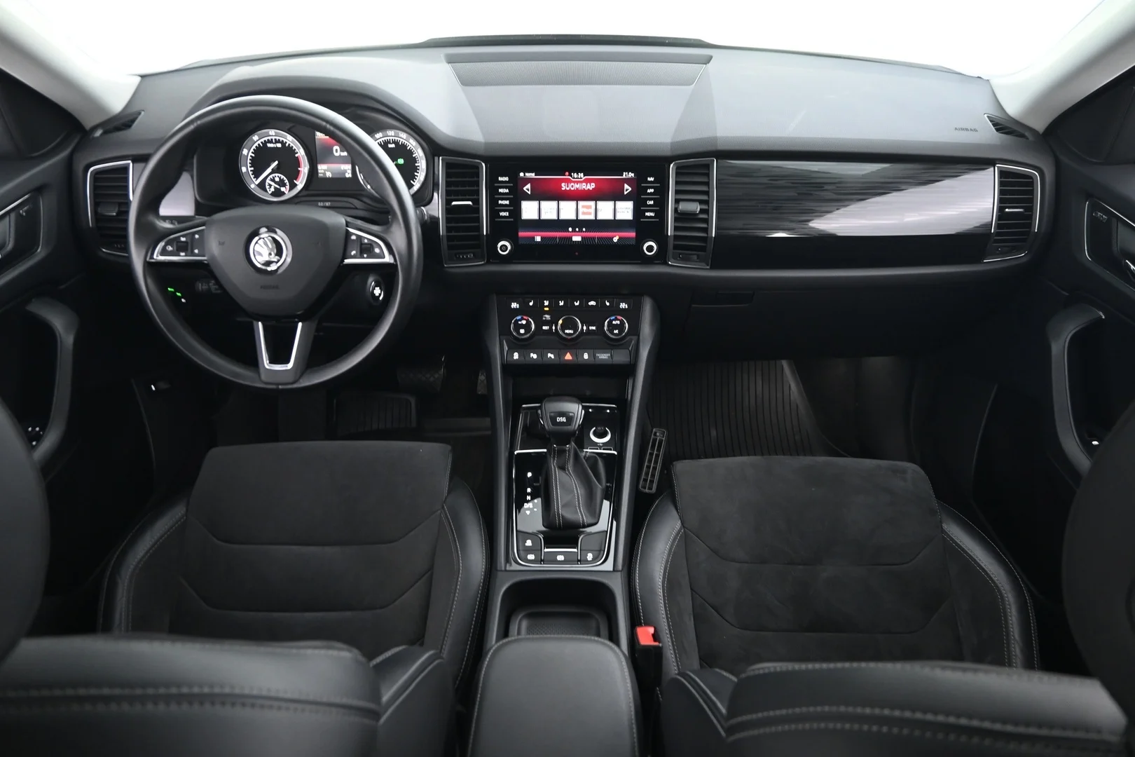 Car Image - 3SoY7u4VcKUvuY8ORQyNC6