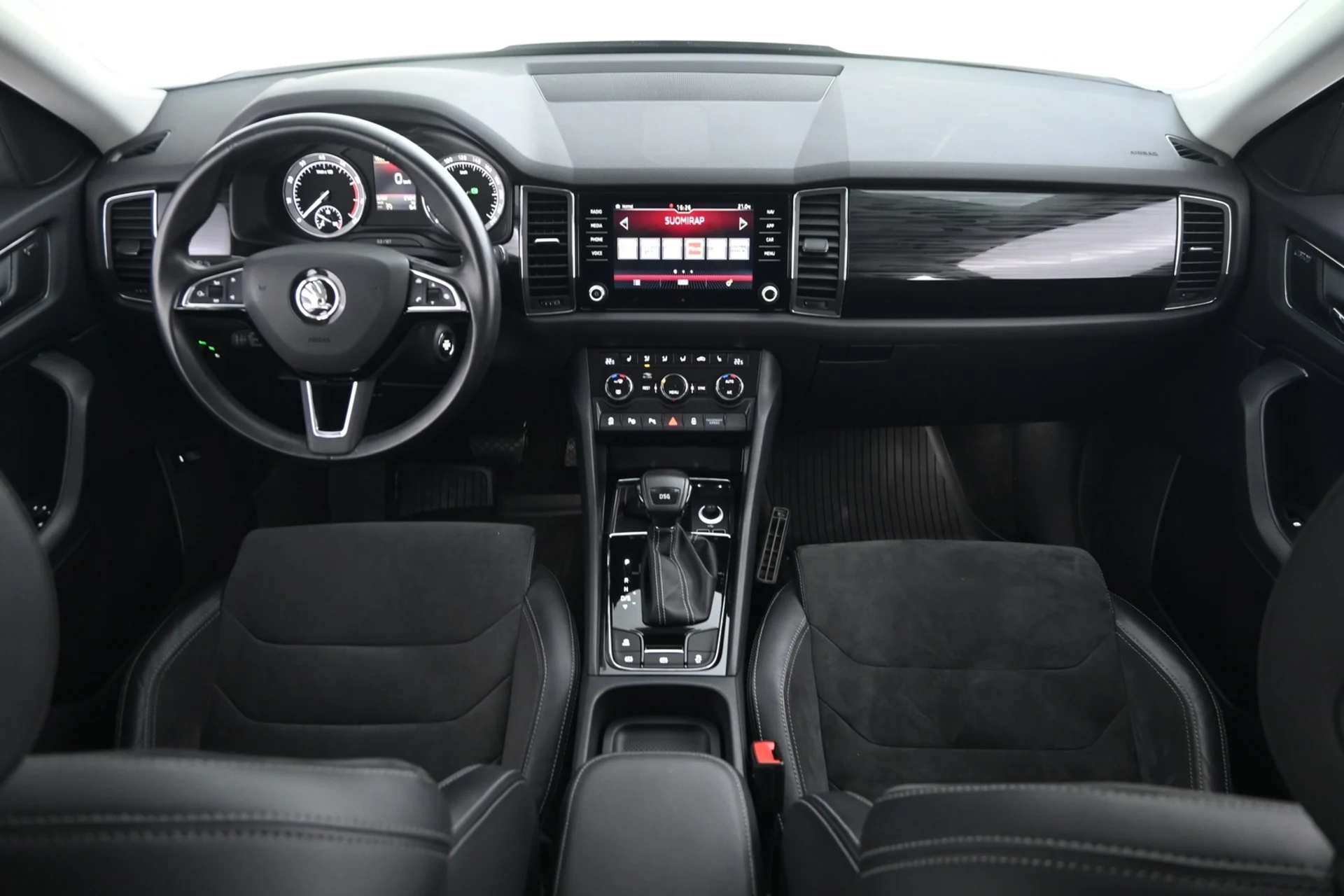 Car Image - 3SoY7u4VcKUvuY8ORQyNC6