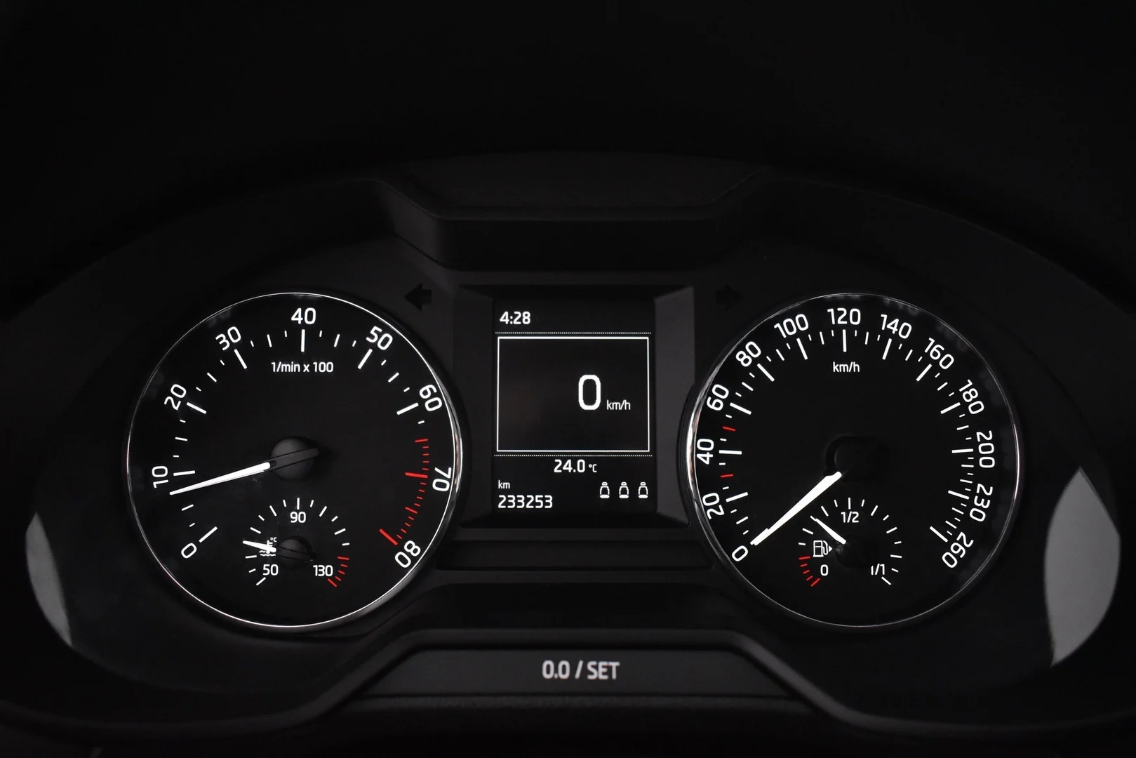 Car Image - 66ks7aZAn800hdbJ8Opy0J