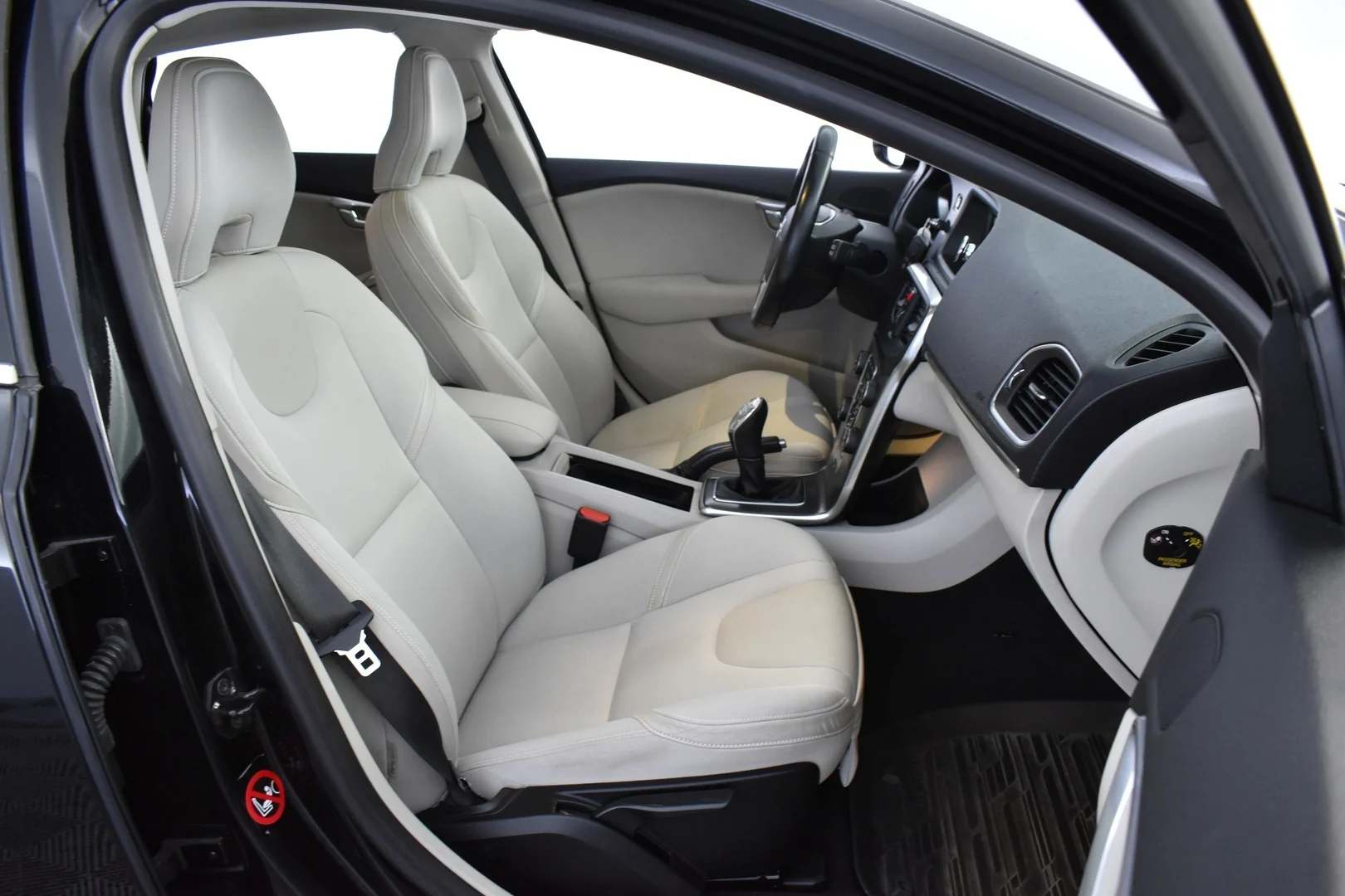 Car Image - 27fUDCNn5WkOmjIn3TuCLR