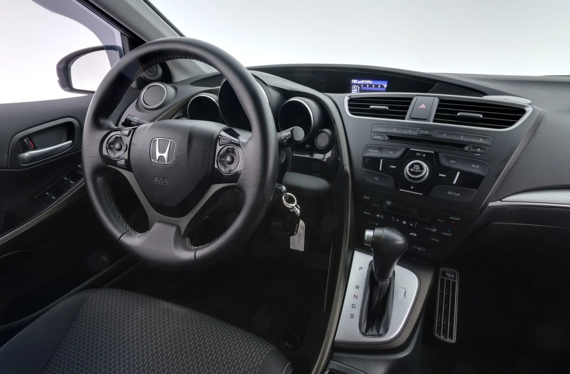 Car Image - 4r8Al0g90pnVeEegpDTiha