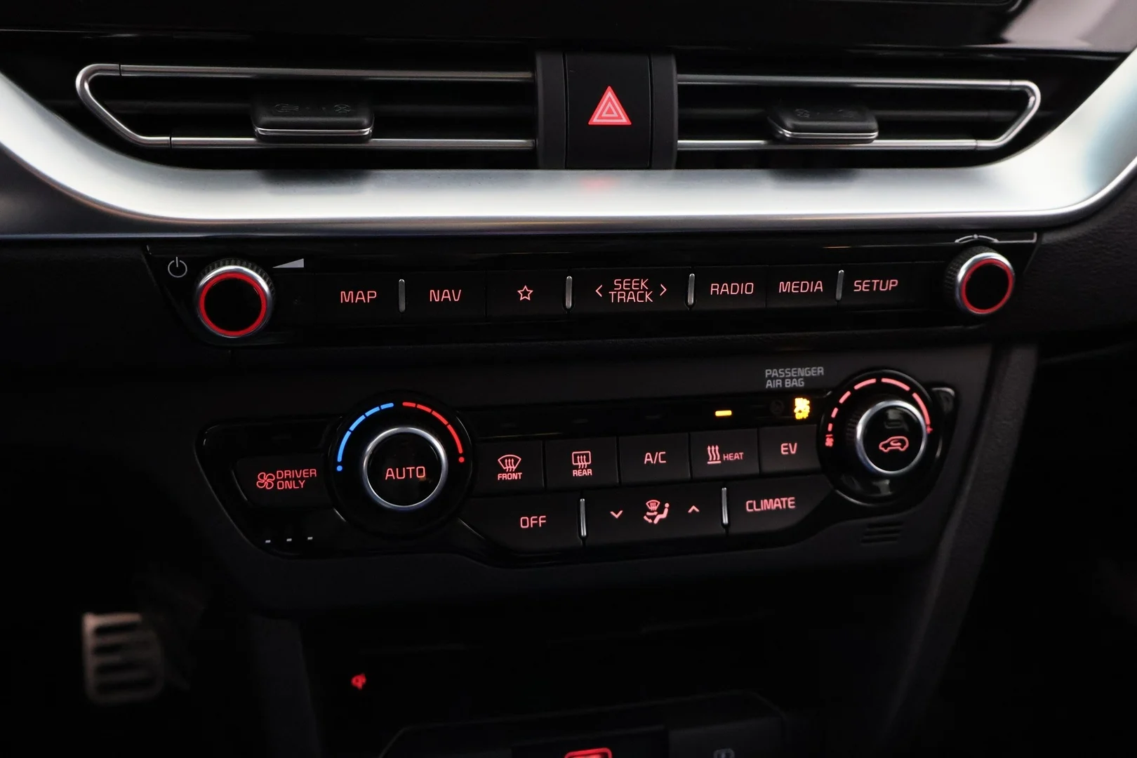 Car Image - 5oYGz0ol6ktBXBrxXlTevS