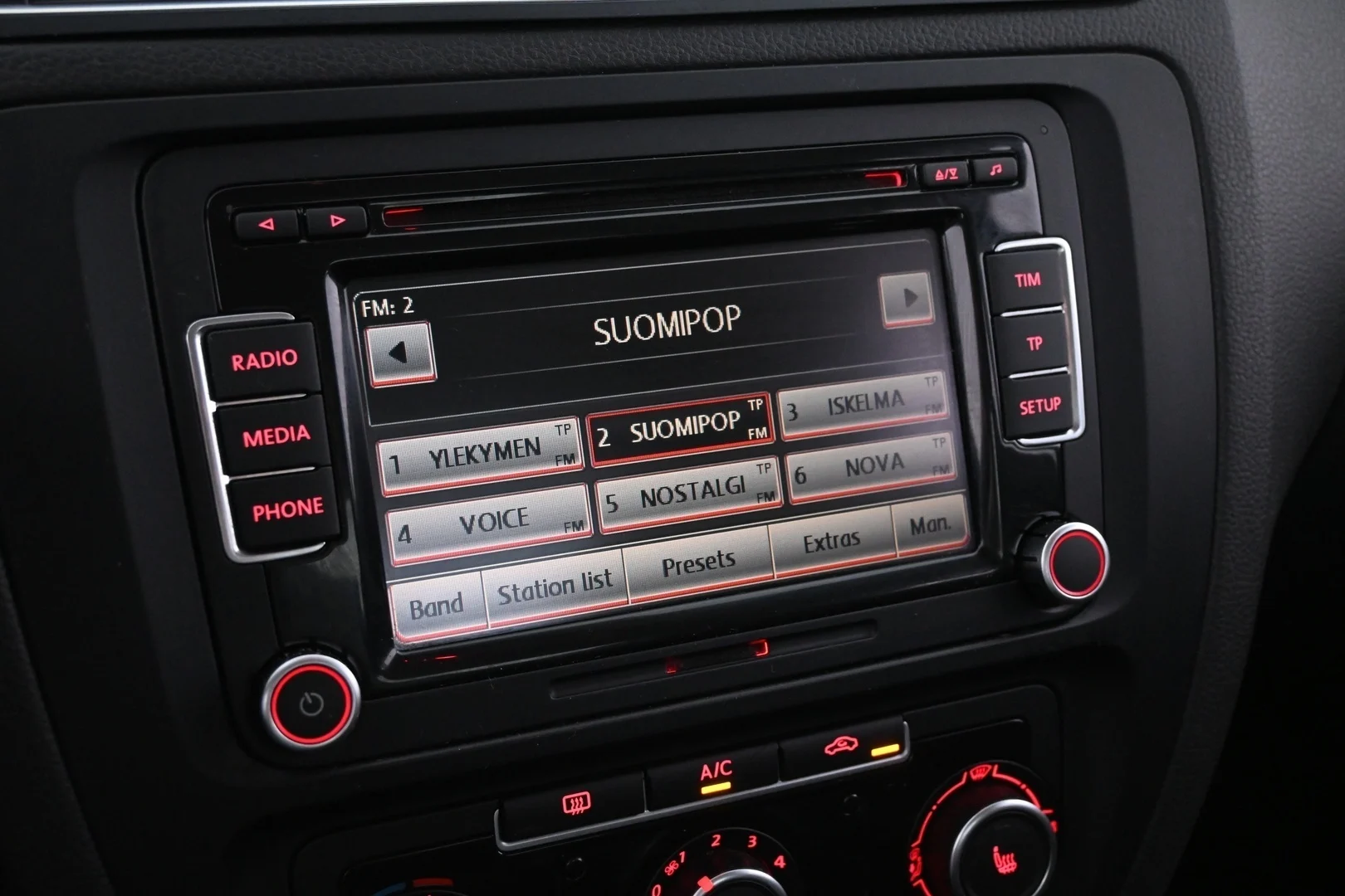Car Image - 53lsiTqr7sfFz9kvoHIhpb