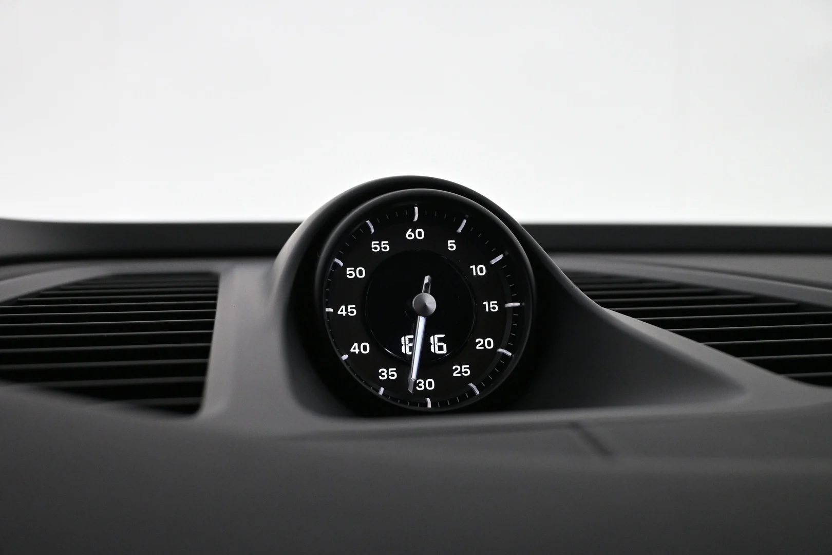 Car Image - FXashHBLS0IIsfvip1pRD