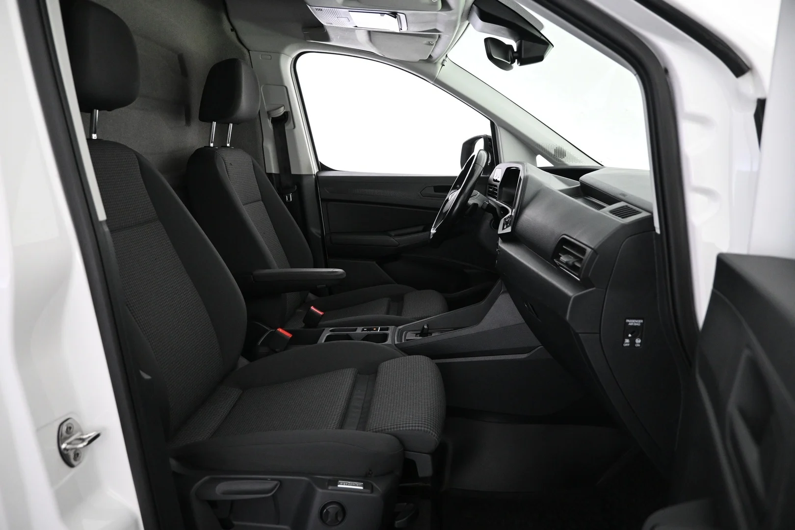 Car Image - 5WUWbeW9oLbcbsgJDDtHOk