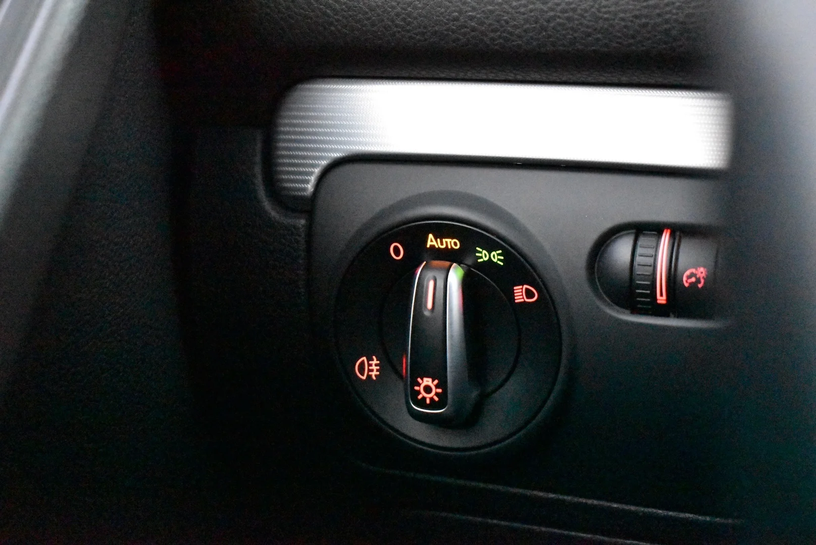 Car Image - 45VU7Fmcc1Tux0wrDwlVU6