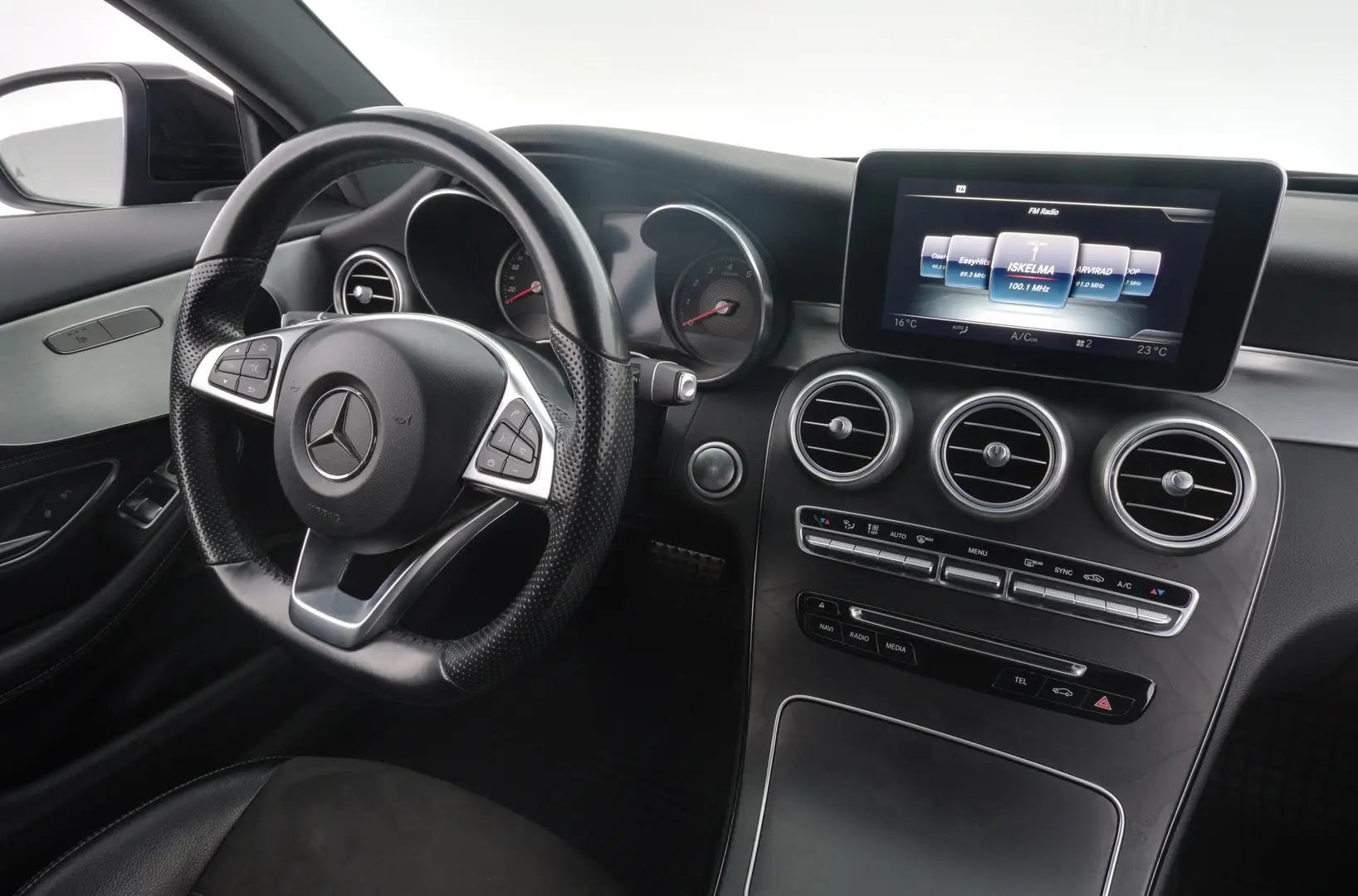 Car Image - 39WdJArrsdIxtU5tm0YrBi