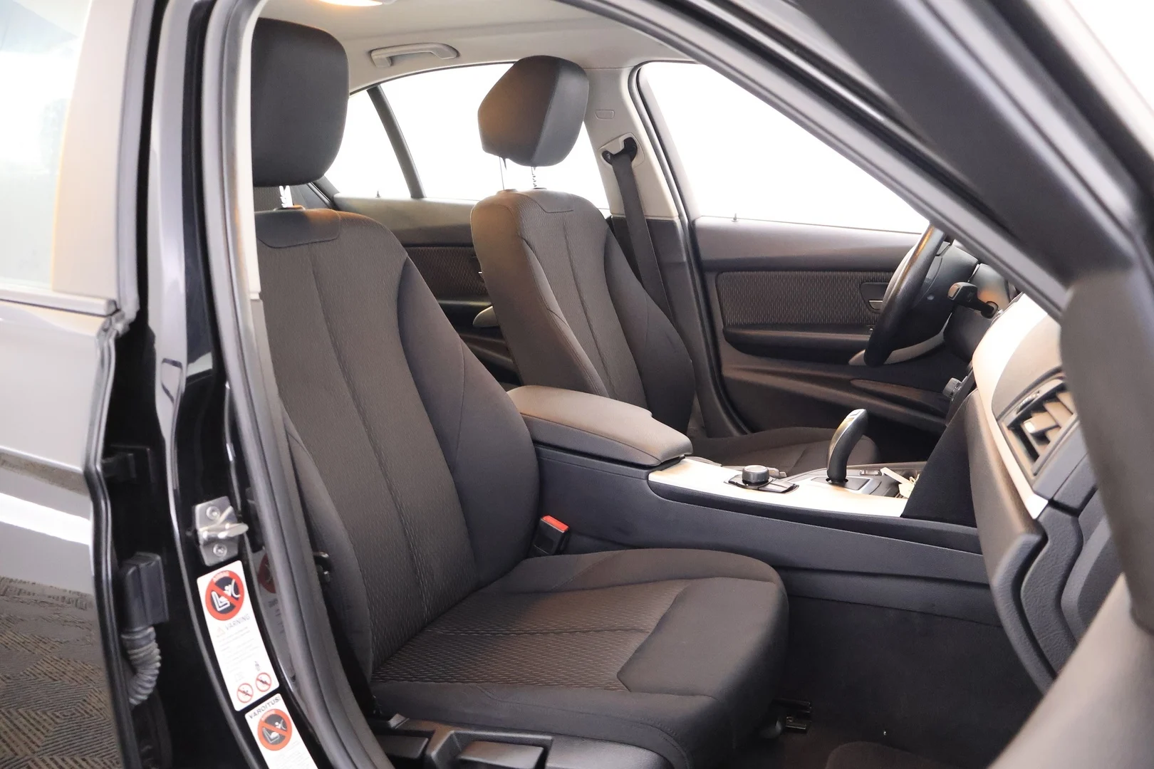 Car Image - 1WgR3psaTJGDMxXJaMqDlf