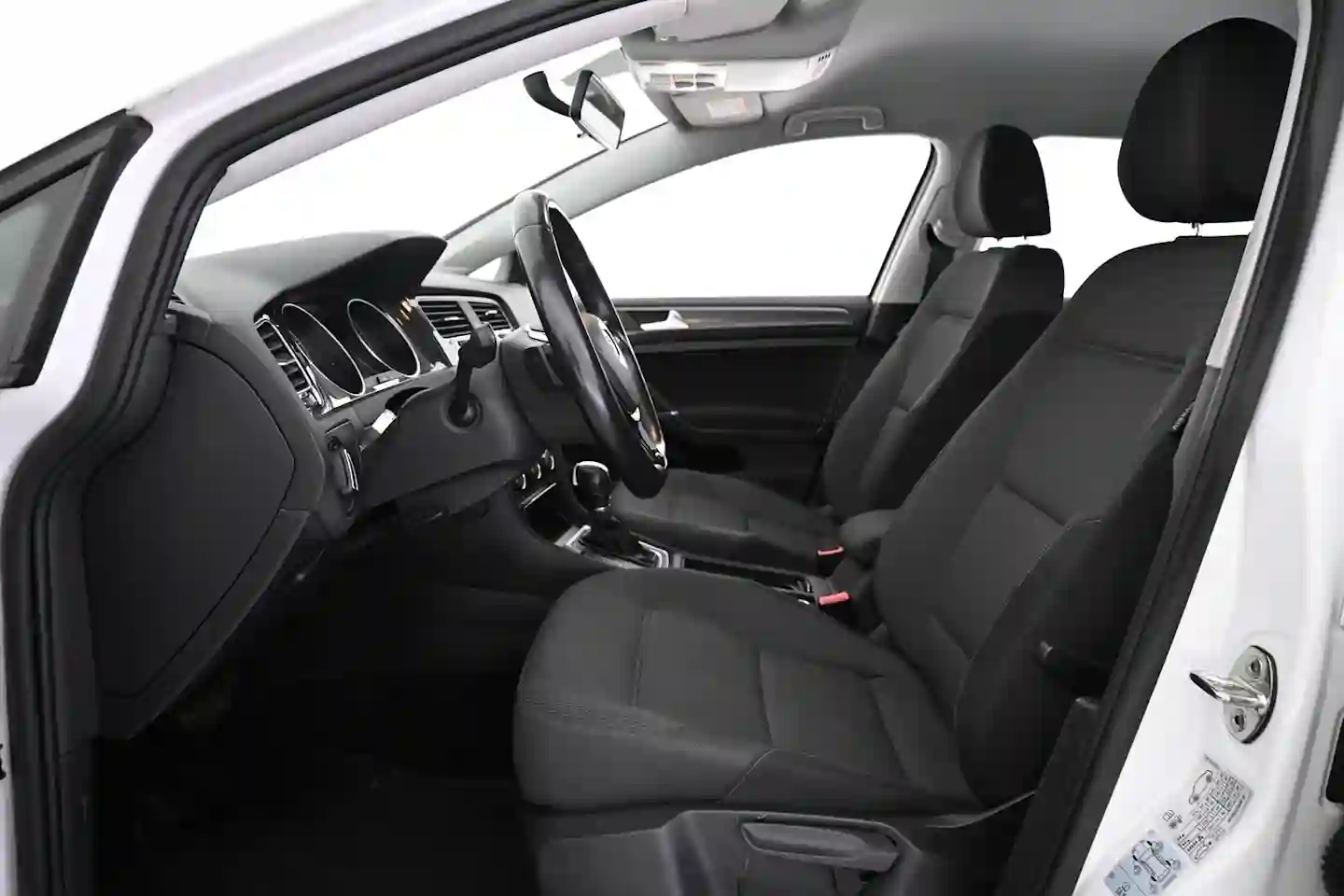 Car Image - 2DR7Ow70Xvn5tIHEfbgVDG