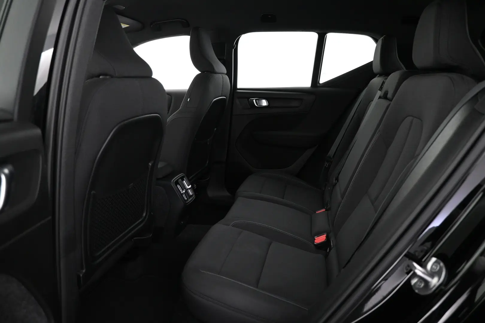 Car Image - ncwLnNZfywKt8mJWmnkgz
