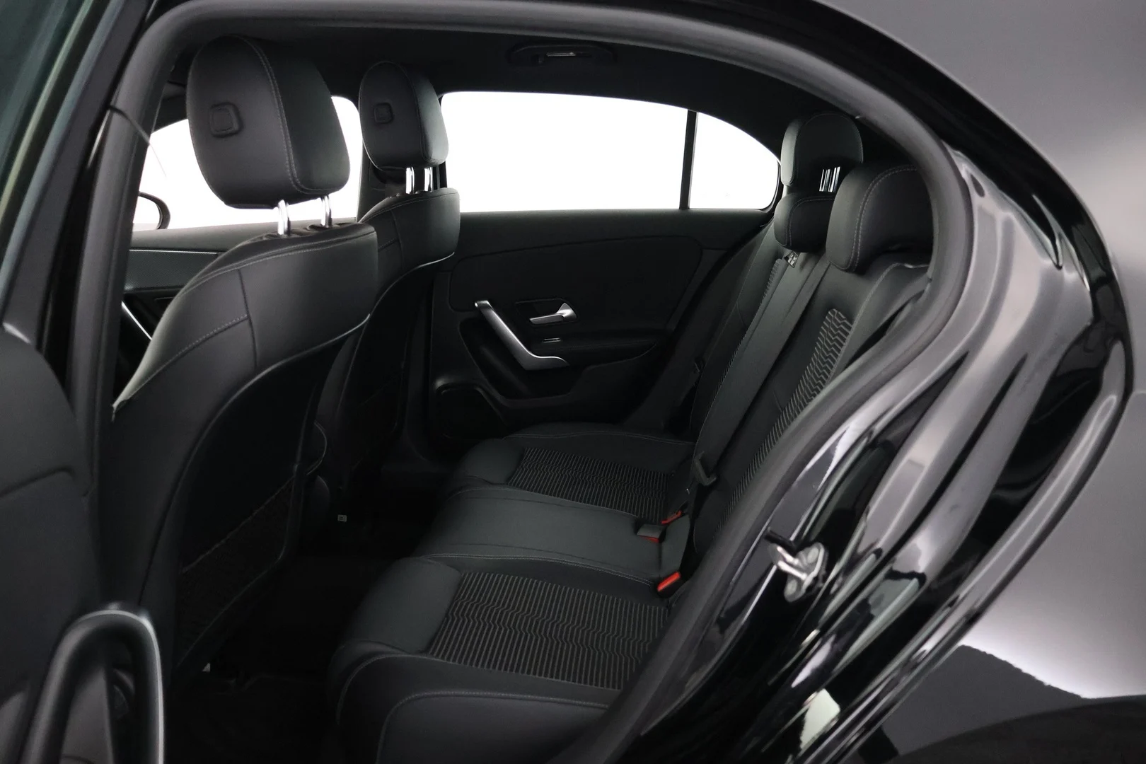 Car Image - 76dRhG1xkOKVwII6nL3oFS