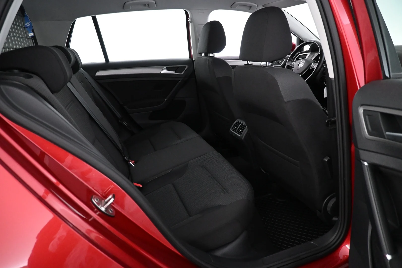Car Image - 5cV9Lt43UBmtHHnFD3xBMU