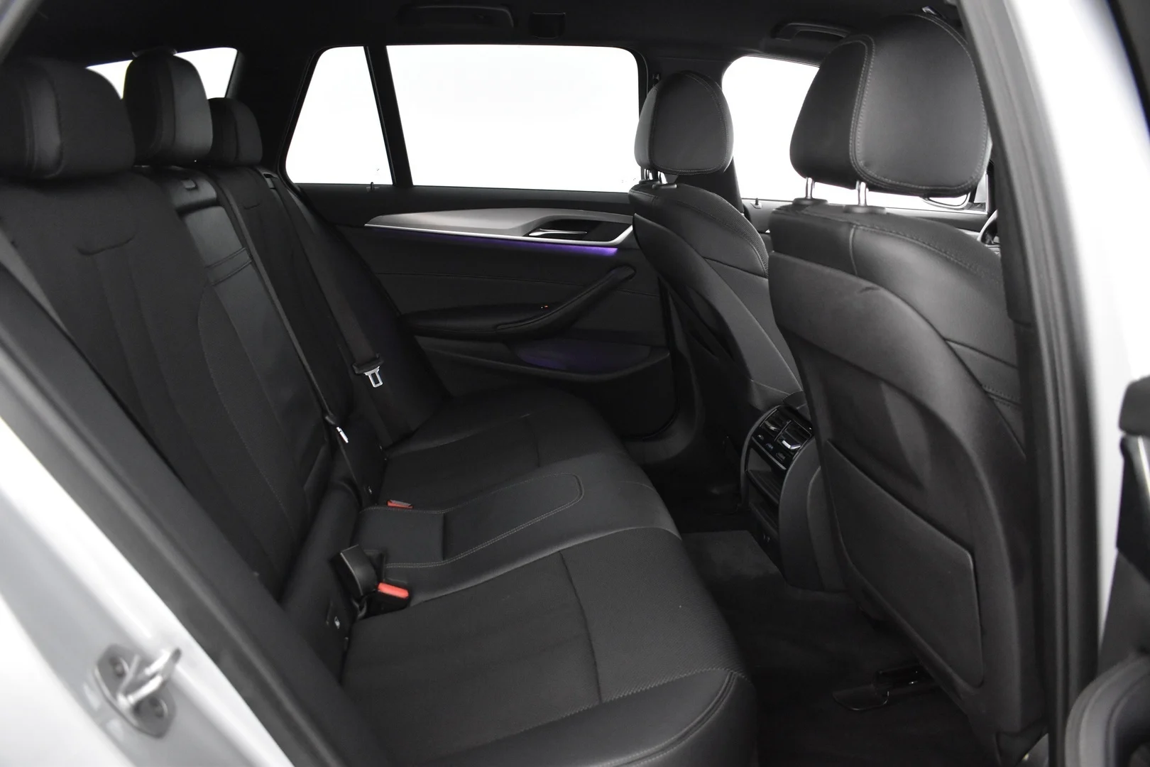 Car Image - 5KQ6bxH94qtvrlOJNzSzxl