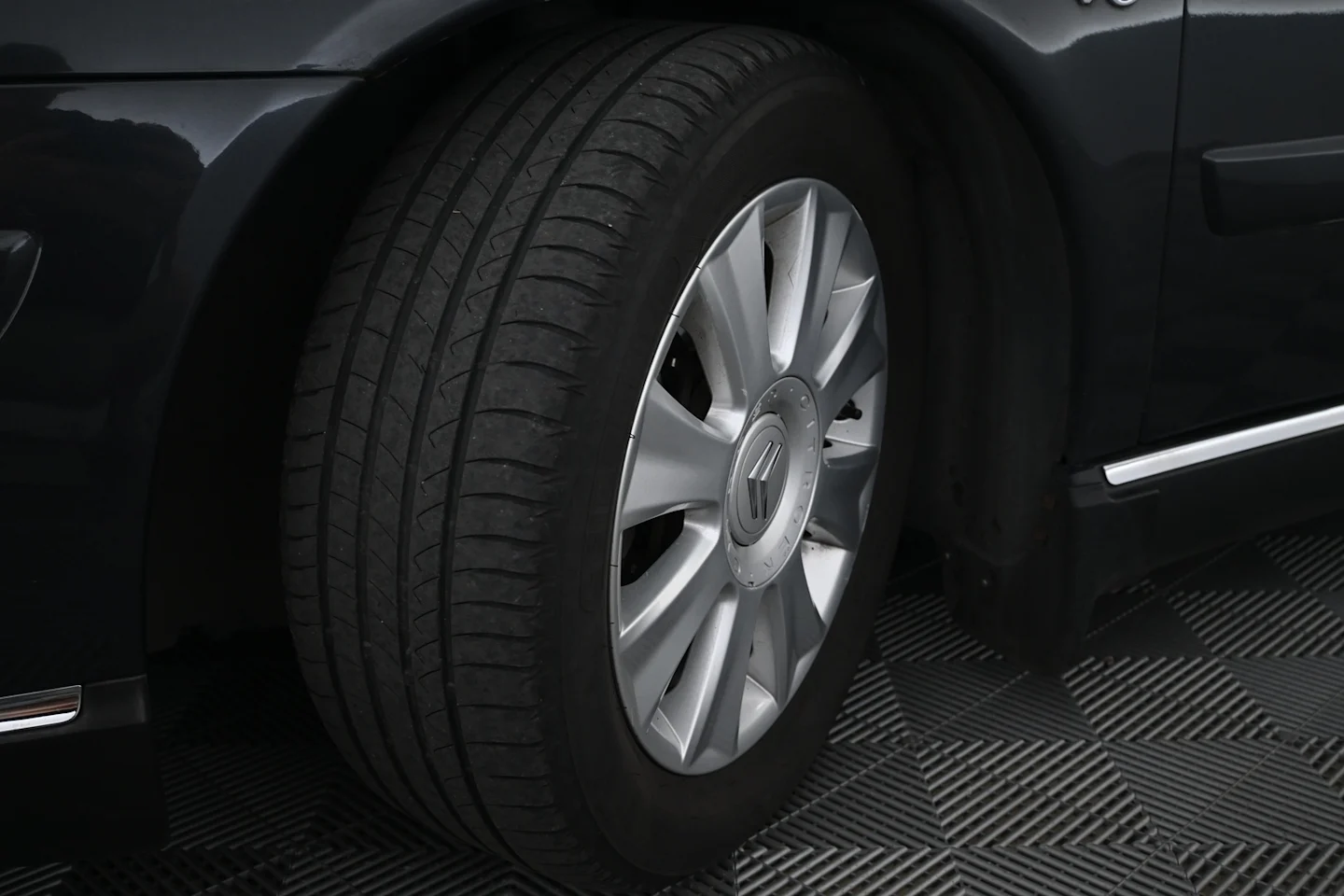 Car Image - 12wLzwrpIMBk01tNClNjub