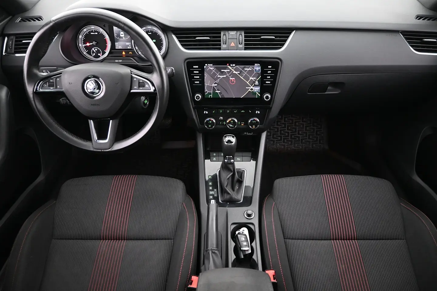 Car Image - 7zBm2LOpgDLq9LVsaGlDQj