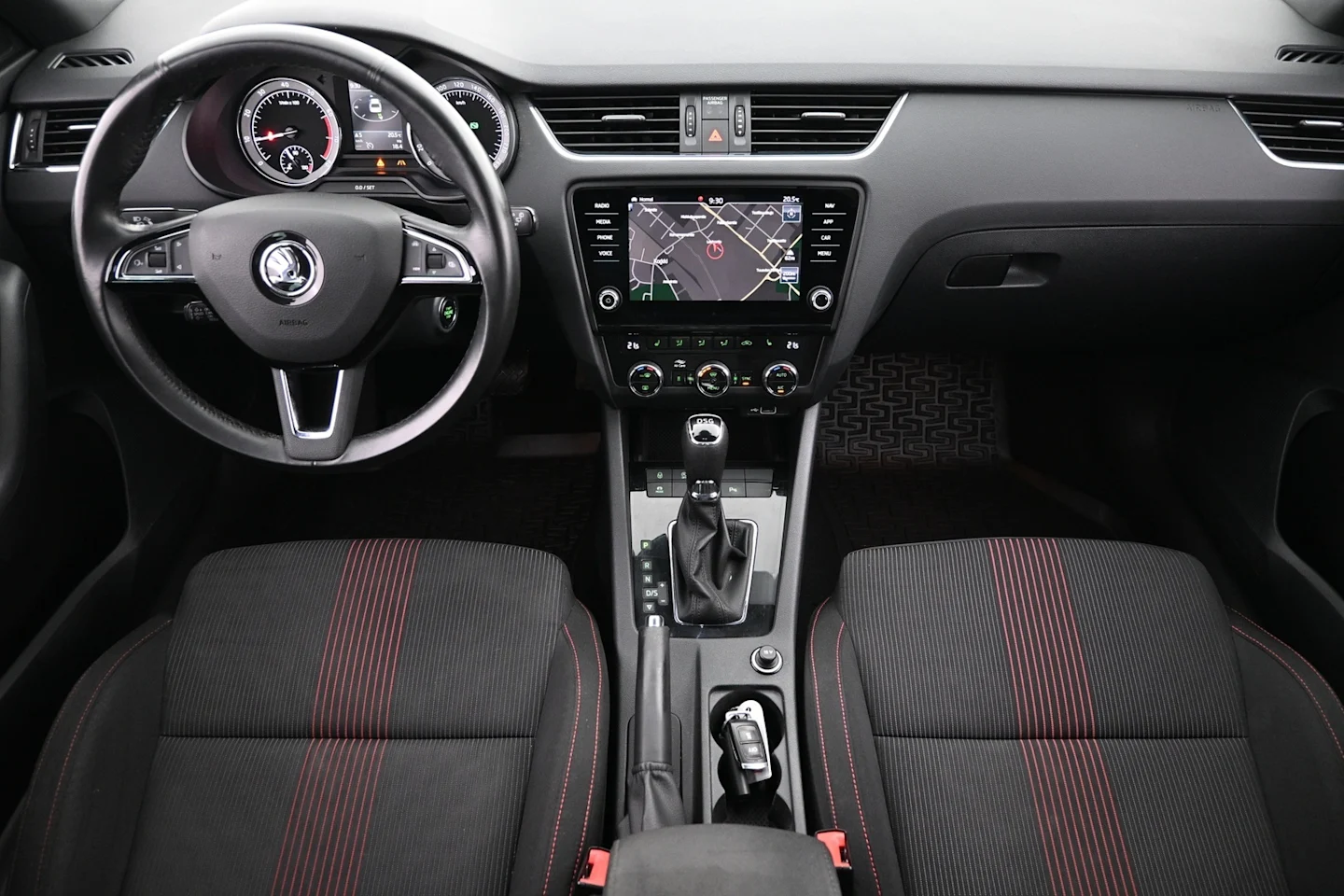 Car Image - 7zBm2LOpgDLq9LVsaGlDQj