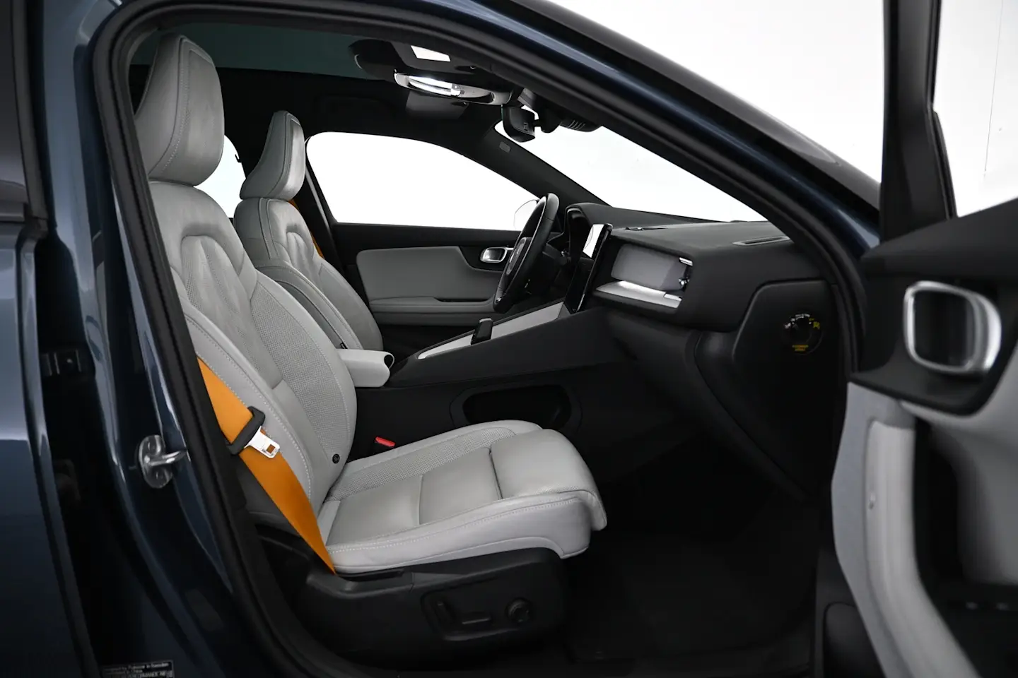 Car Image - 7GnrNfGsGcaC7NeV2QXVdU