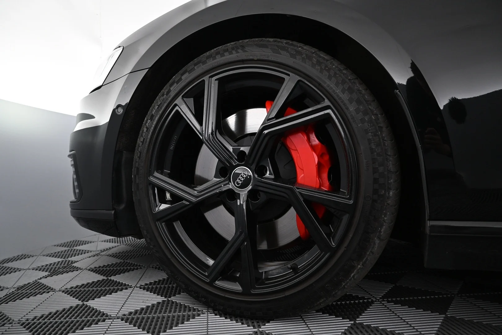 Car Image - 7joLyc9zKGNvxM91PhJe9m