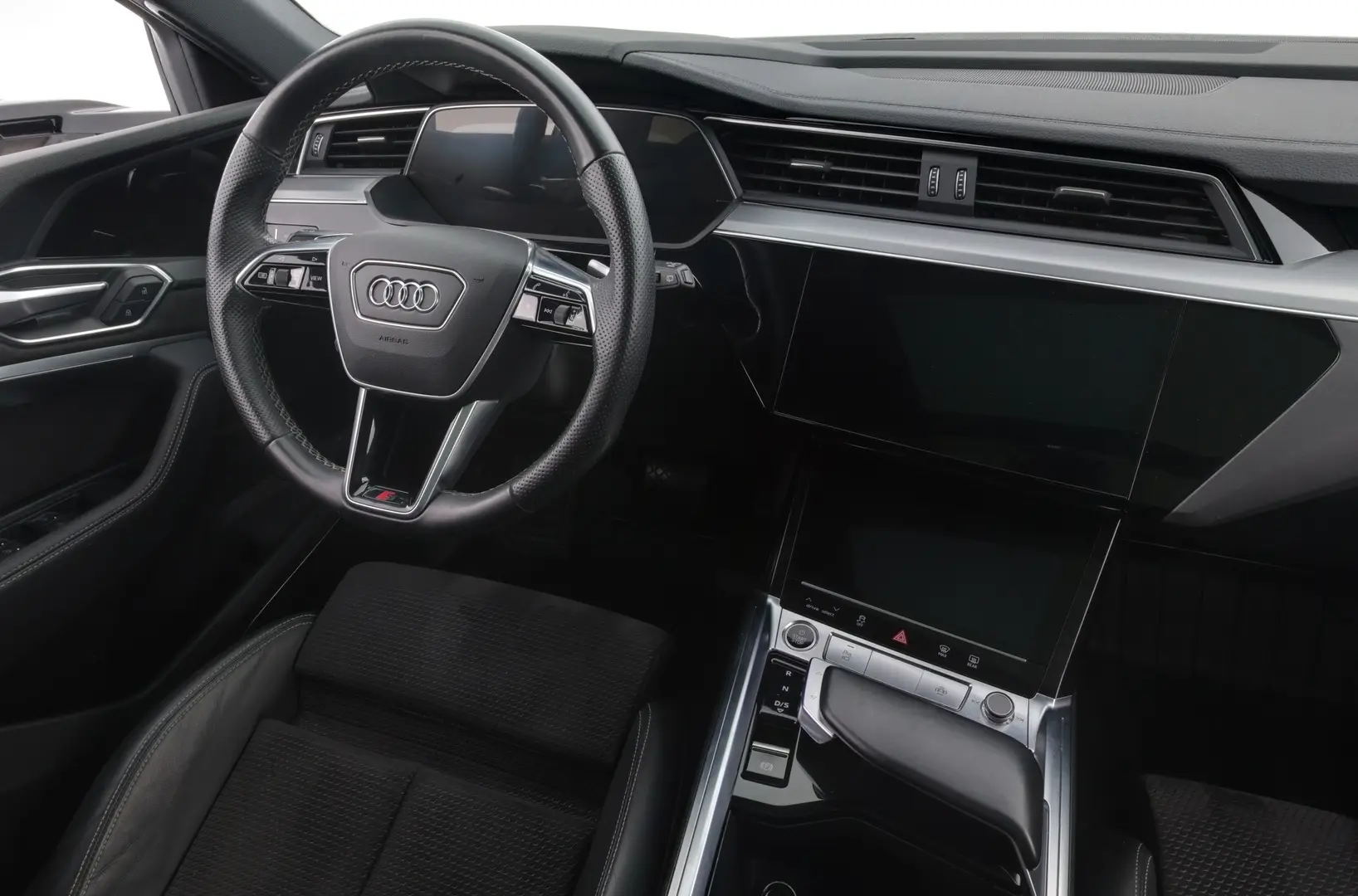 Car Image - 2Vhv4TxSLJLpx4kFKMtuMn