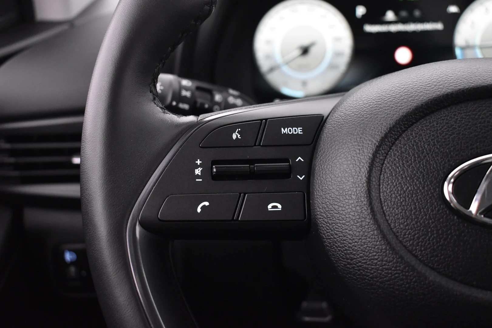 Car Image - 3ZR6OZQDHKlLXrIe598XJj