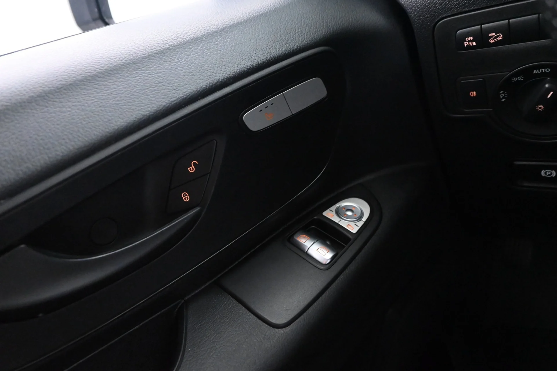 Car Image - 56caE7TGntYuHSqdmNaMDS