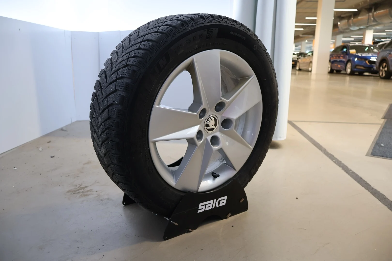 Car Image - 6HFtShTMUxTkE2Ogh93y14