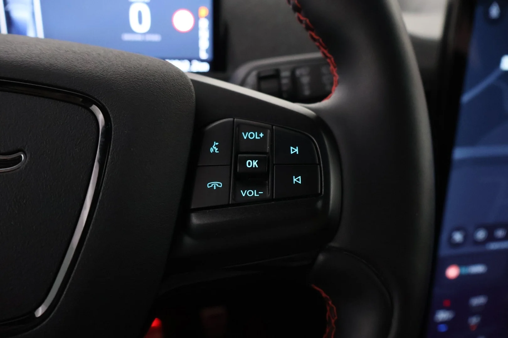 Car Image - HP2Zv8rPqxNGIJZMPVIwC