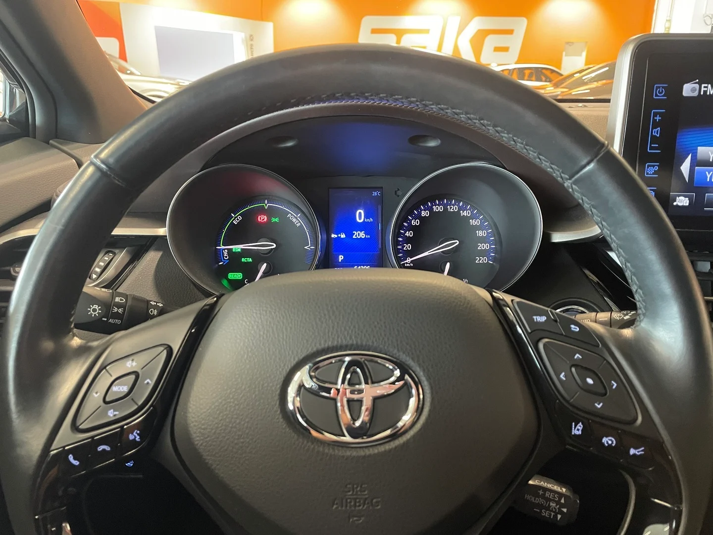 Car Image - 1t2OJg6t1ReeWLSHThB3Vx