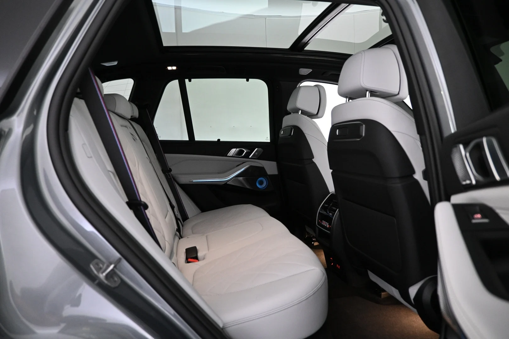 Car Image - 3Q3j5wEUcl6vJ9rBNymPUX